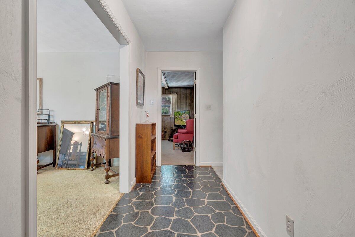 3412 Canter Cir, Roanoke, Virginia image 3