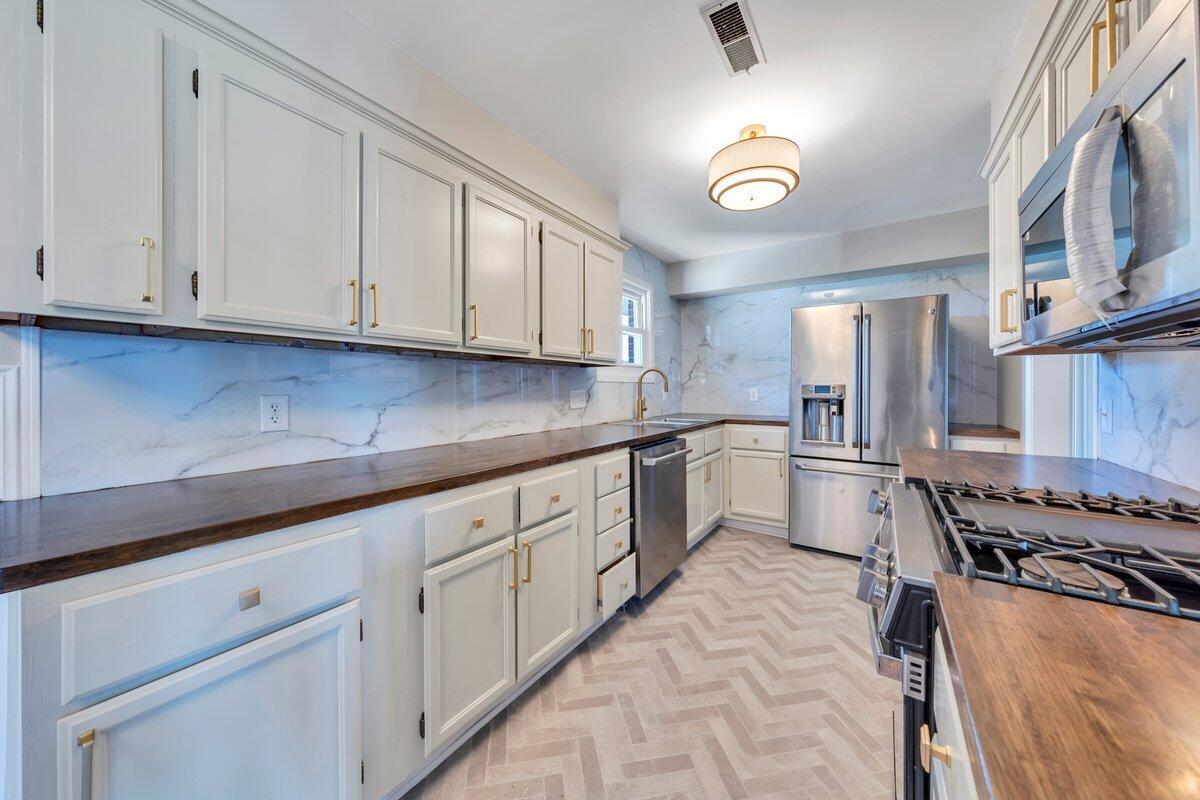 227 Maplelawn Ave, Roanoke, Virginia image 8