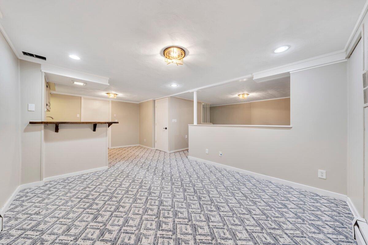 227 Maplelawn Ave, Roanoke, Virginia image 32
