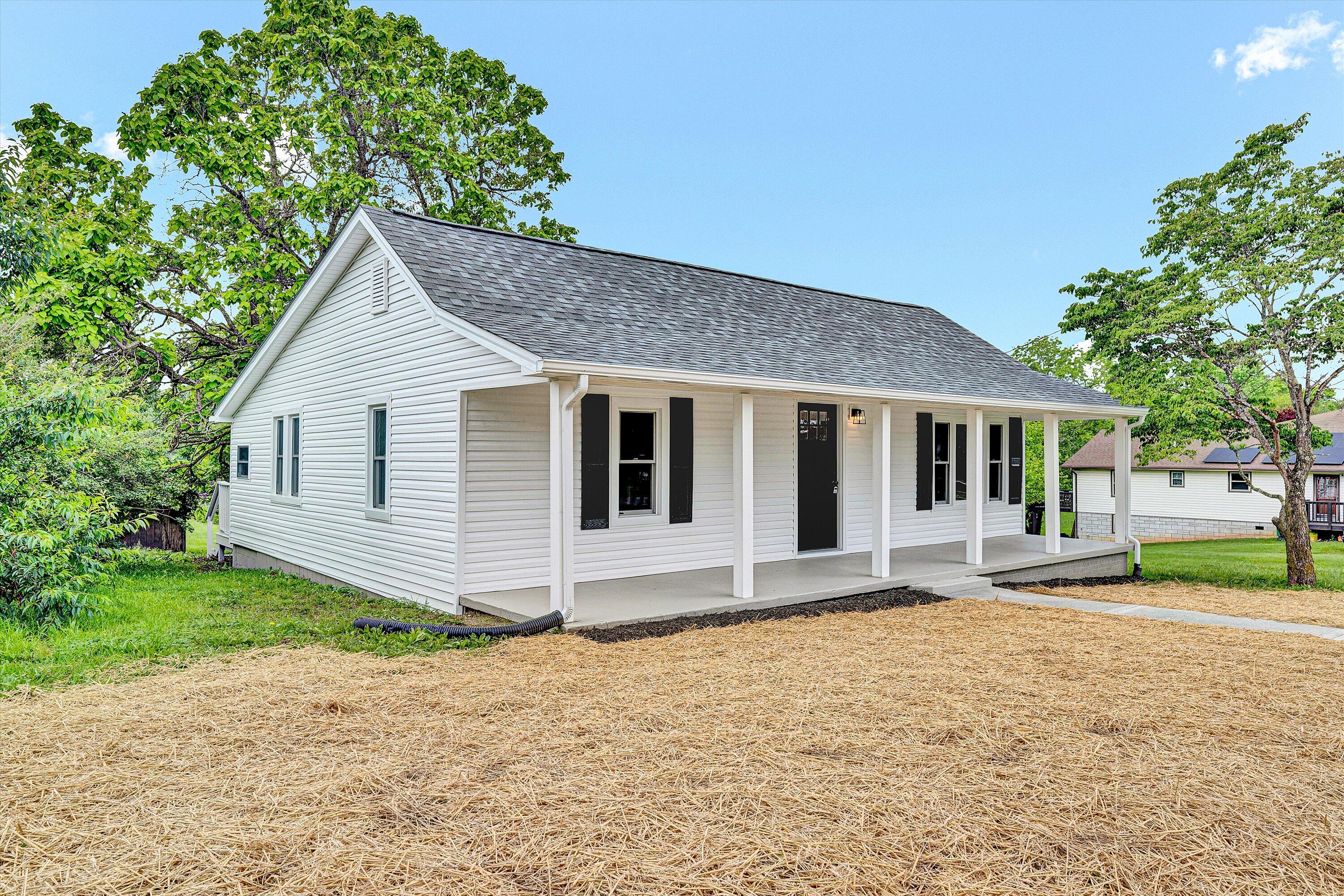 955 Church St, Christiansburg, Virginia image 3