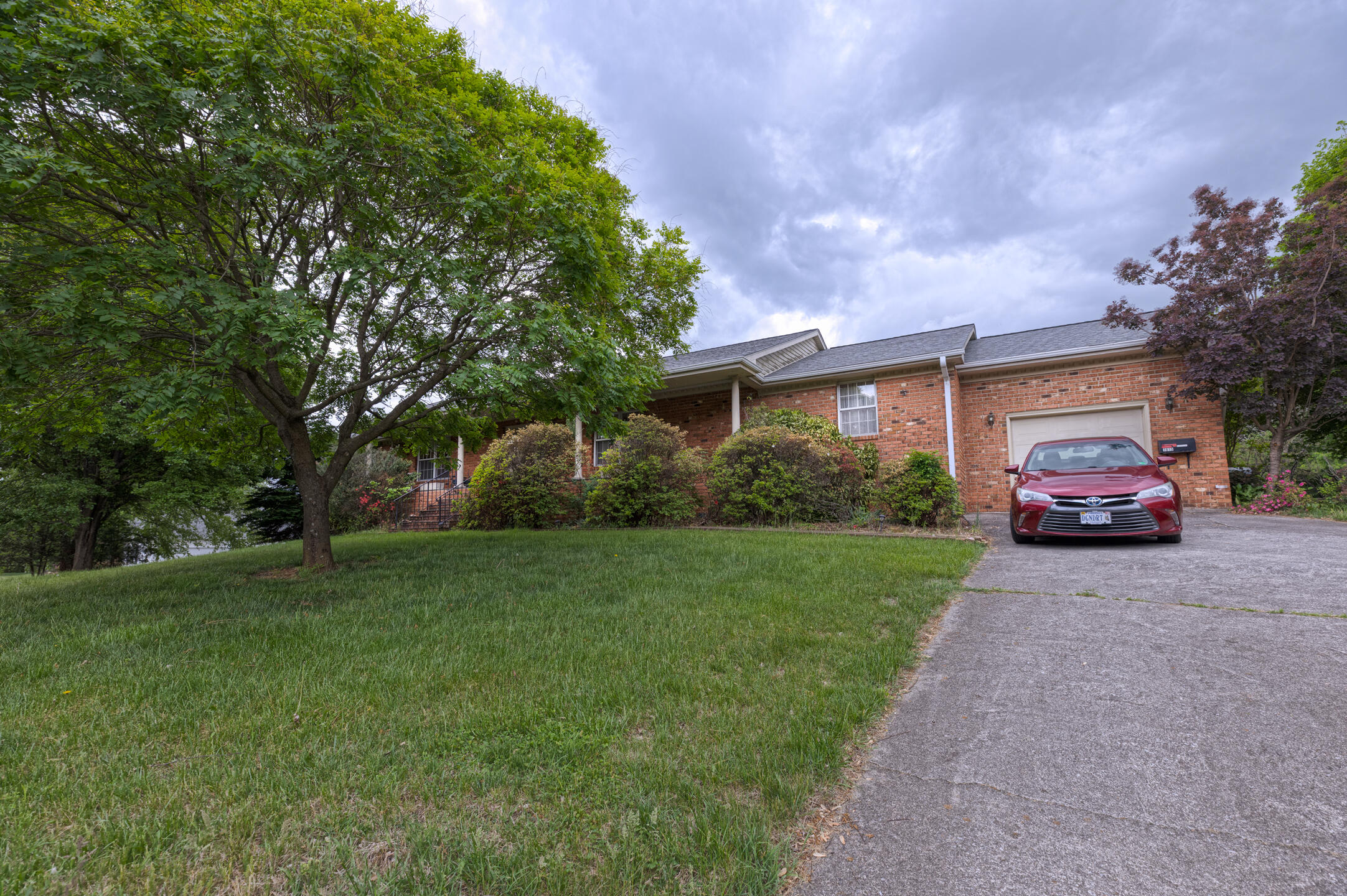 1615 Deyerle Rd, Roanoke, Ohio image 2