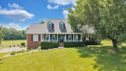 Homes For Sale - 144 E Arrowhead Ct<br/> Troutville, VA 24175