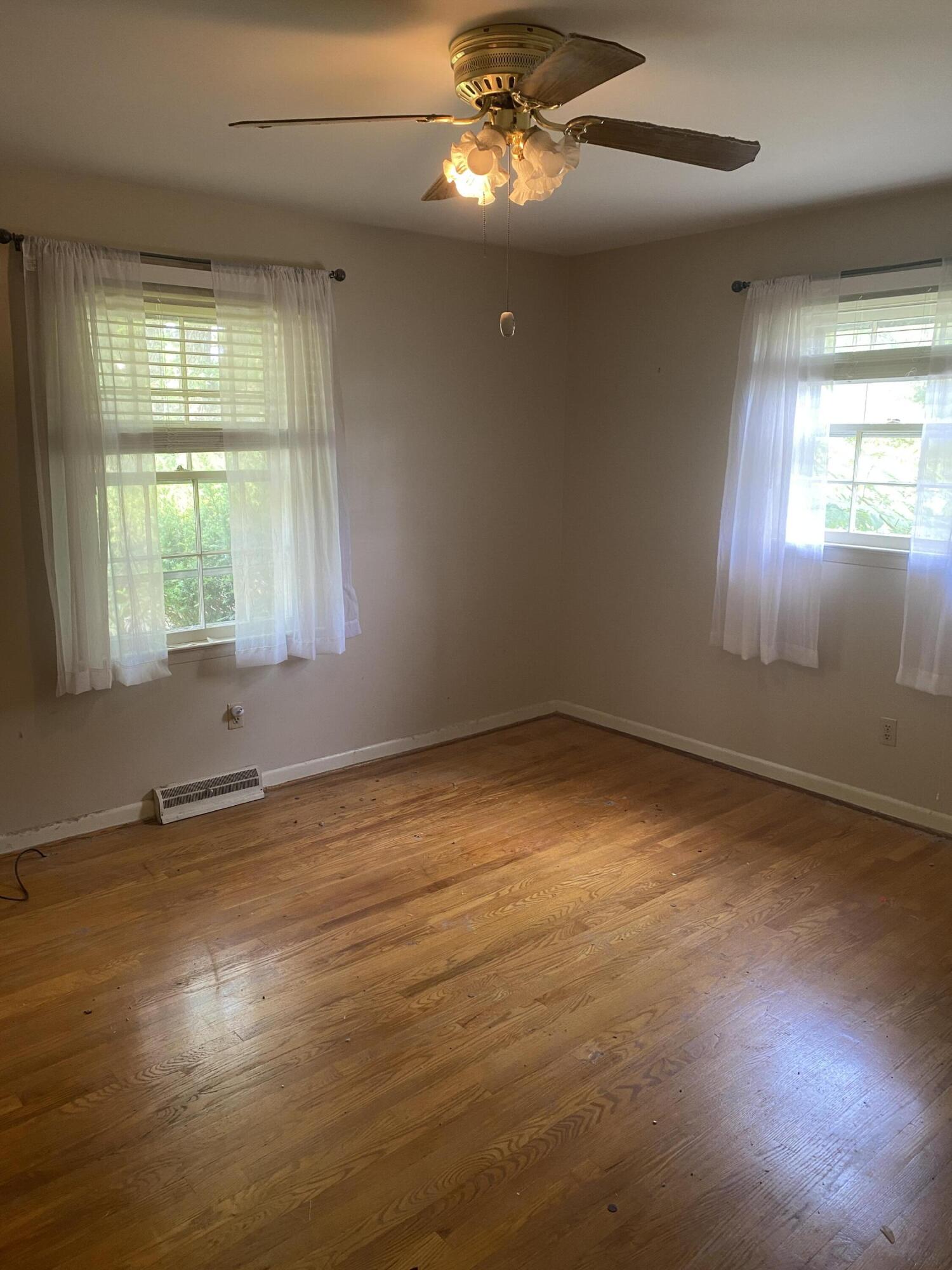 2914 Diplomat Dr, Roanoke, Virginia image 13