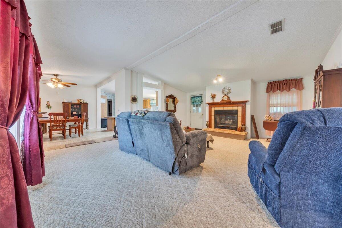 1320 Horseshoe Point Rd, Henry, Virginia image 9