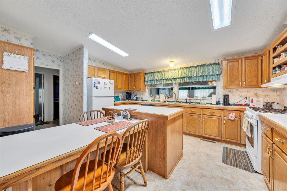 1320 Horseshoe Point Rd, Henry, Virginia image 14