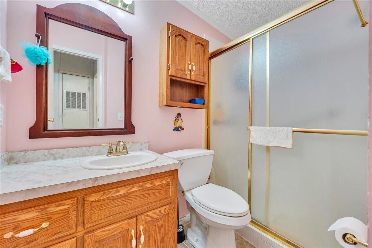 1320 Horseshoe Point Rd, Henry, Virginia image 31