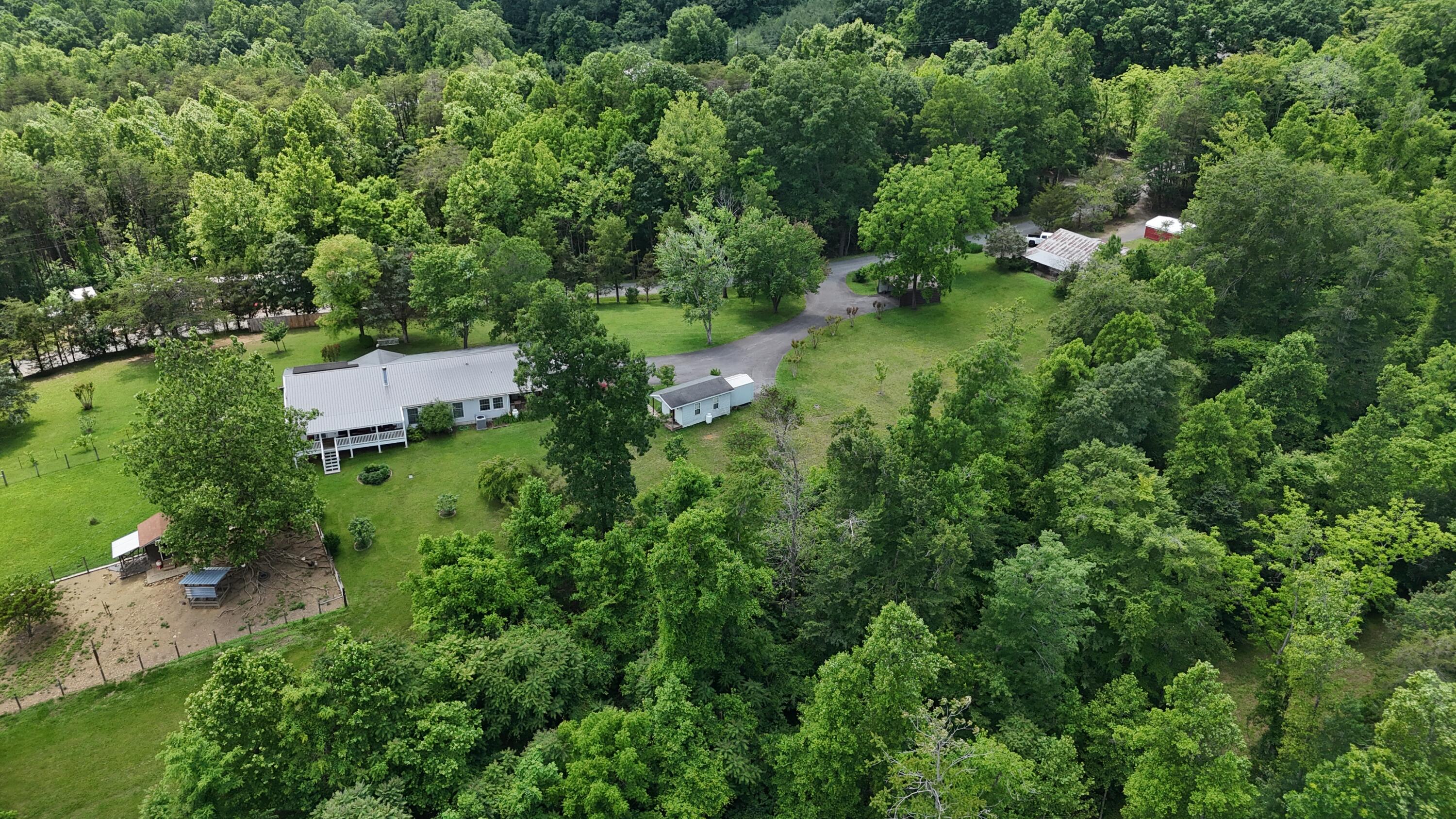 1320 Horseshoe Point Rd, Henry, Virginia image 50