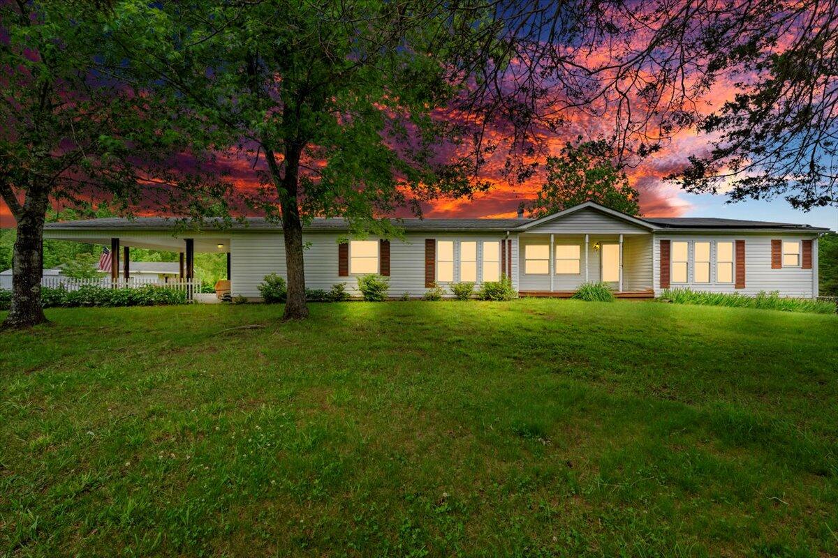 1320 Horseshoe Point Rd, Henry, Virginia image 1