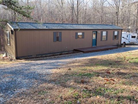 Homes For Sale - 715 Mountain Meadow Dr<br/> Vinton, VA 24179