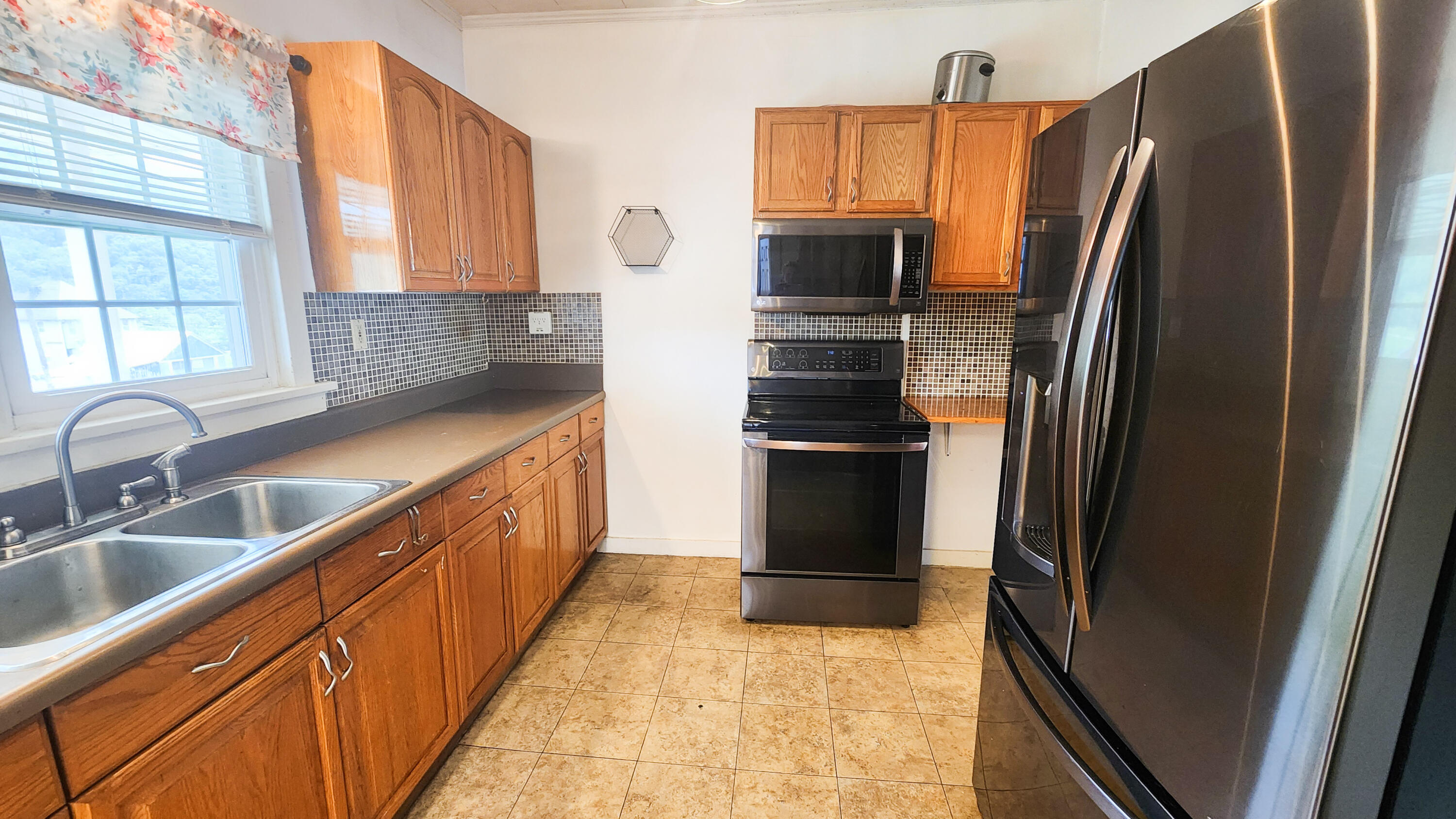 611 Alleghany St, Clifton Forge, Ohio image 10