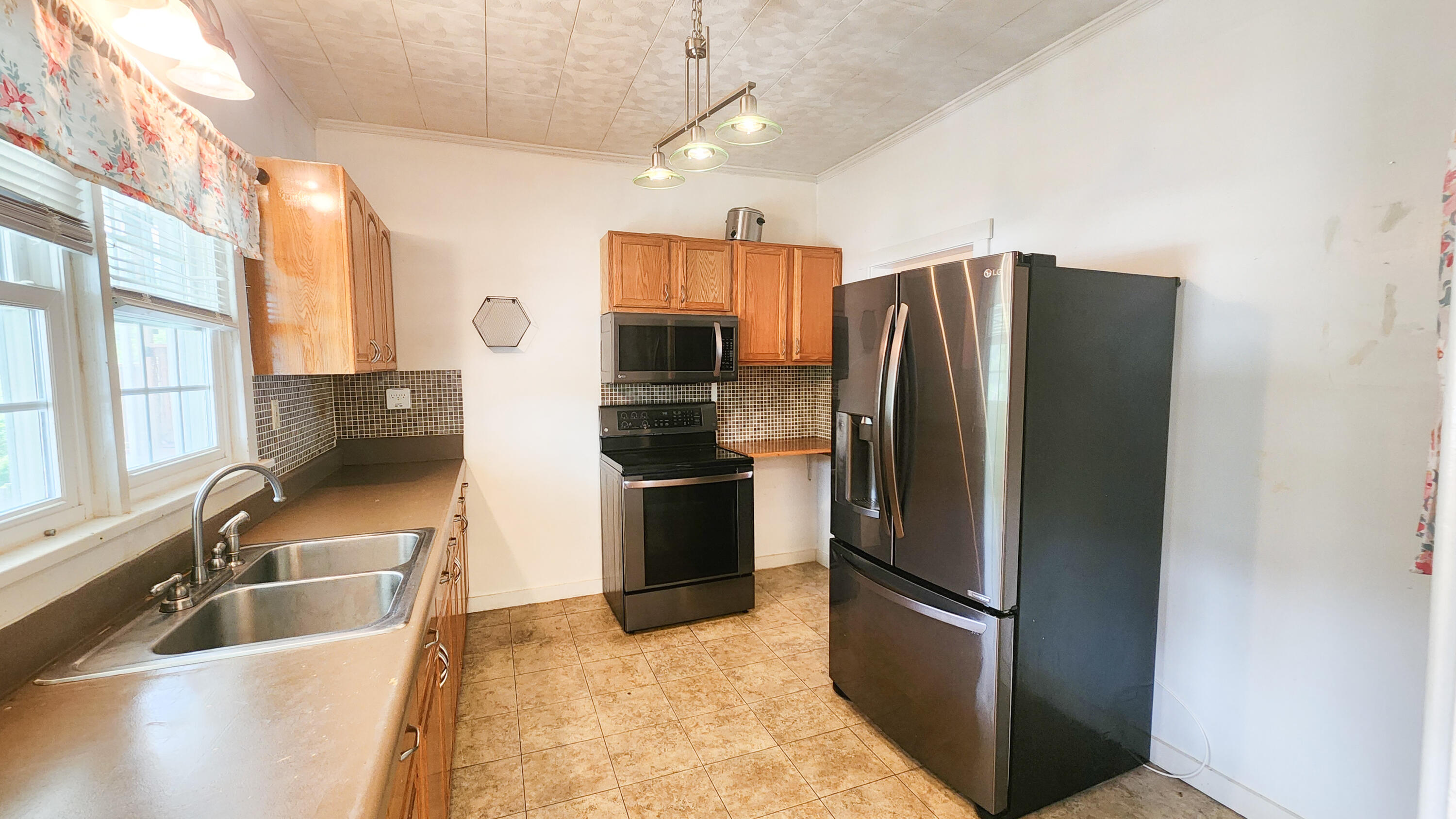 611 Alleghany St, Clifton Forge, Ohio image 9