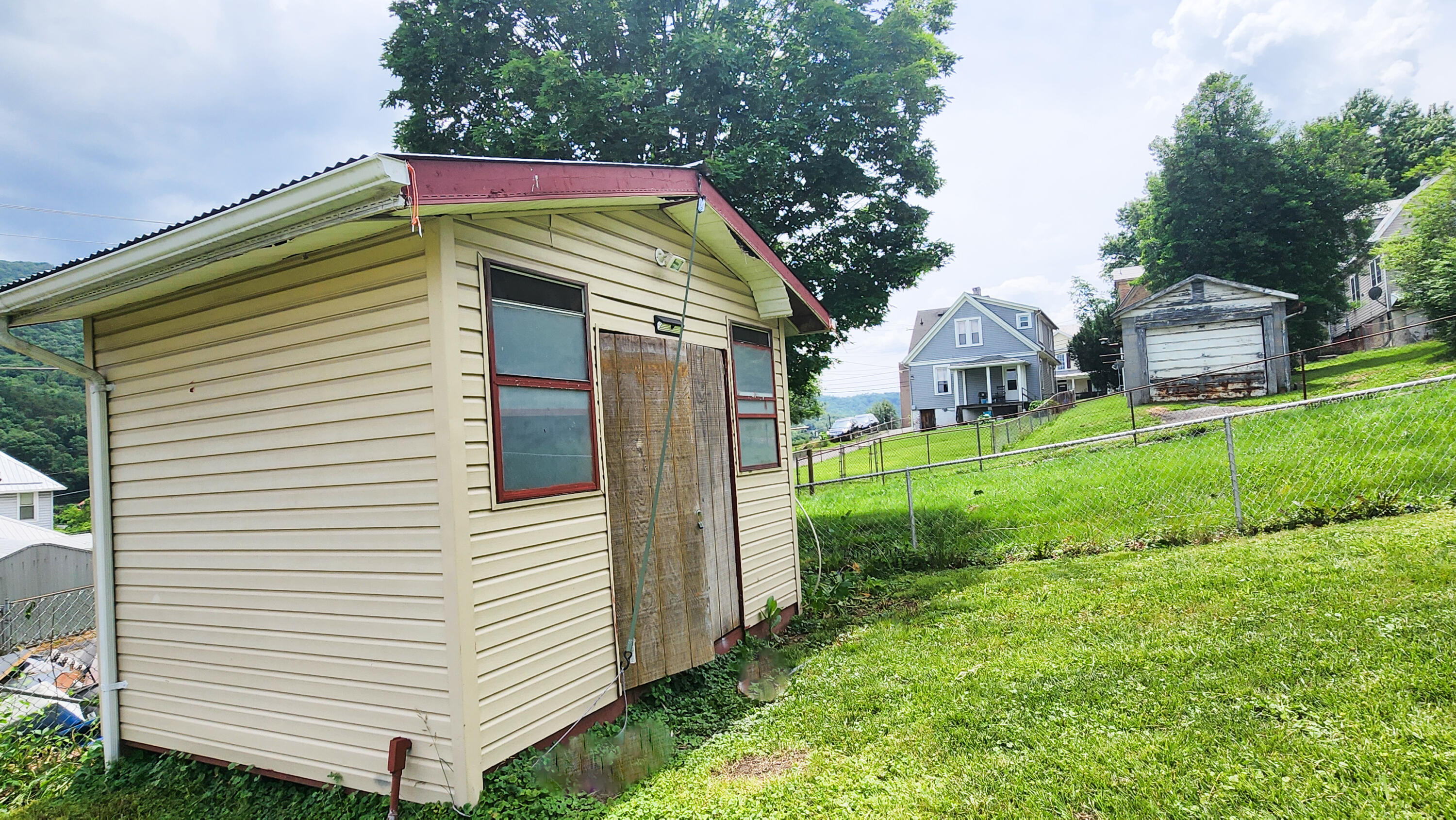 611 Alleghany St, Clifton Forge, Ohio image 37