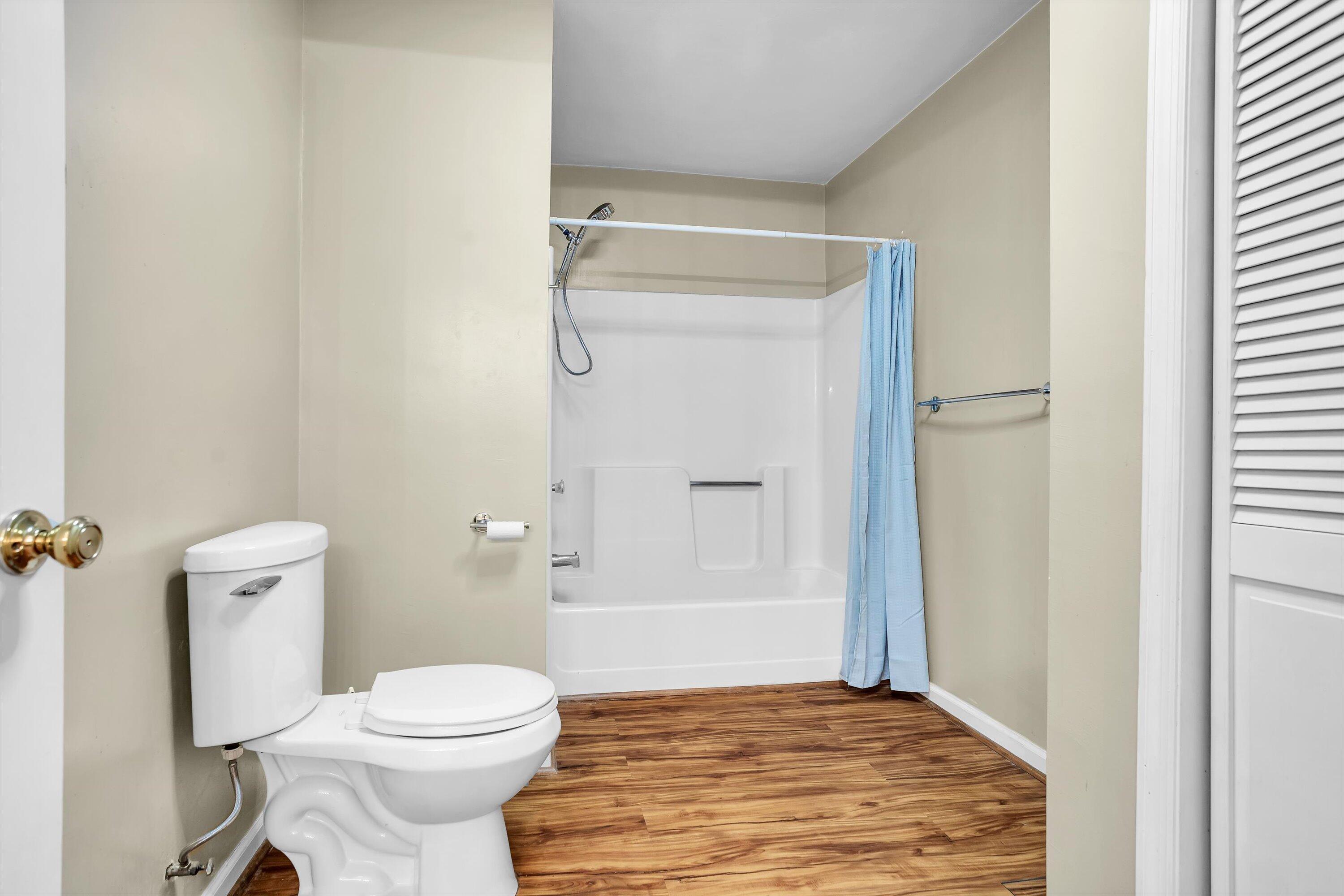 8646 Sanderson Dr, Roanoke, Virginia image 15