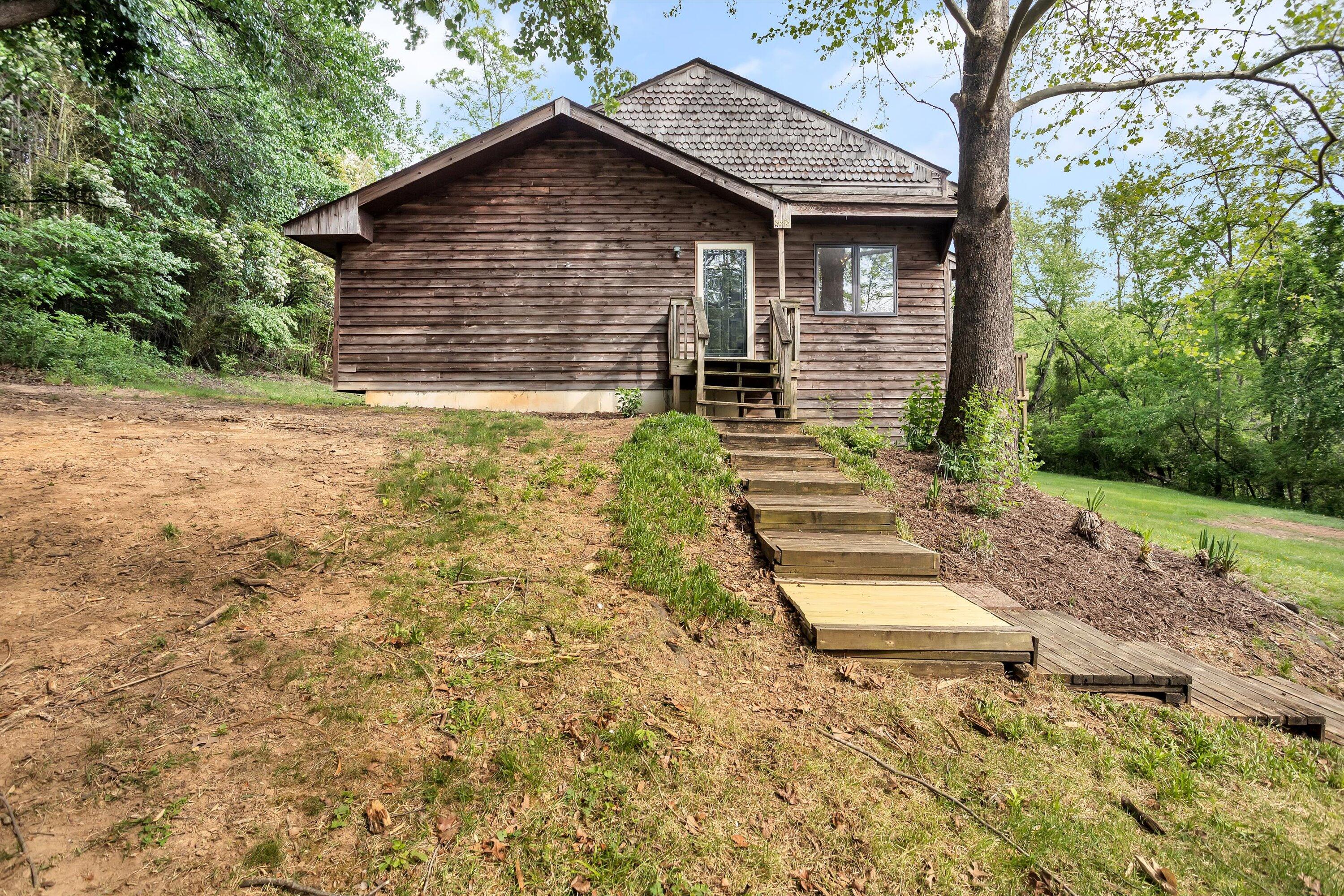 8646 Sanderson Dr, Roanoke, Virginia image 1