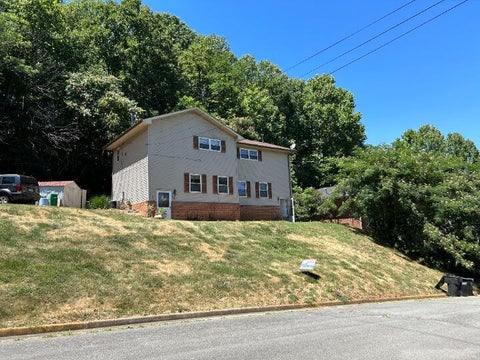 Multifamily For Rent - 5335 Carolyn Cir<br/> Roanoke, VA 24018