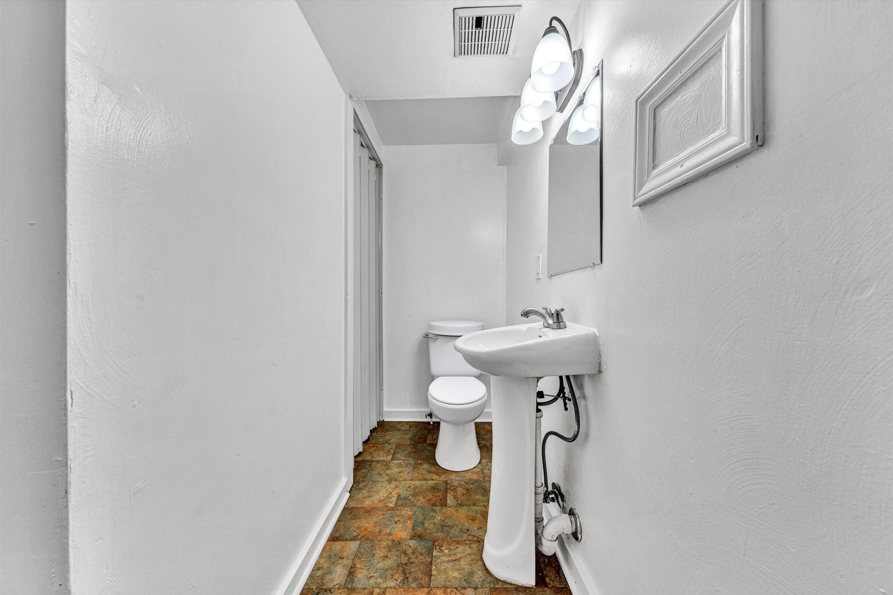 1002 Stewart Ave, Roanoke, Virginia image 10