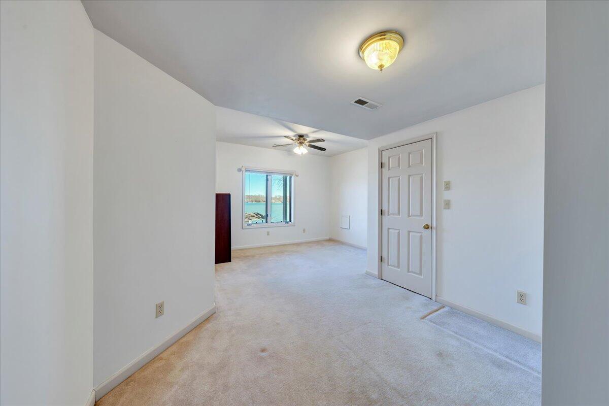 104 Lookout Pointe Dr, Moneta, Virginia image 45