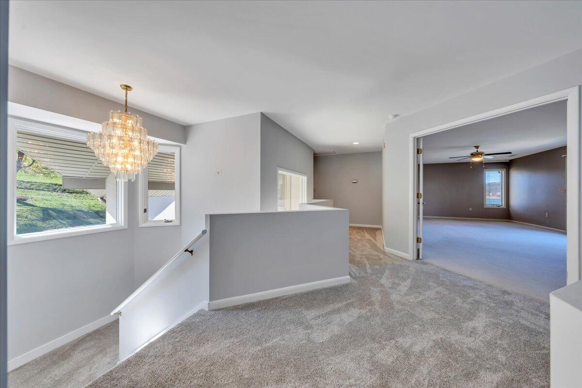 104 Lookout Pointe Dr, Moneta, Virginia image 32