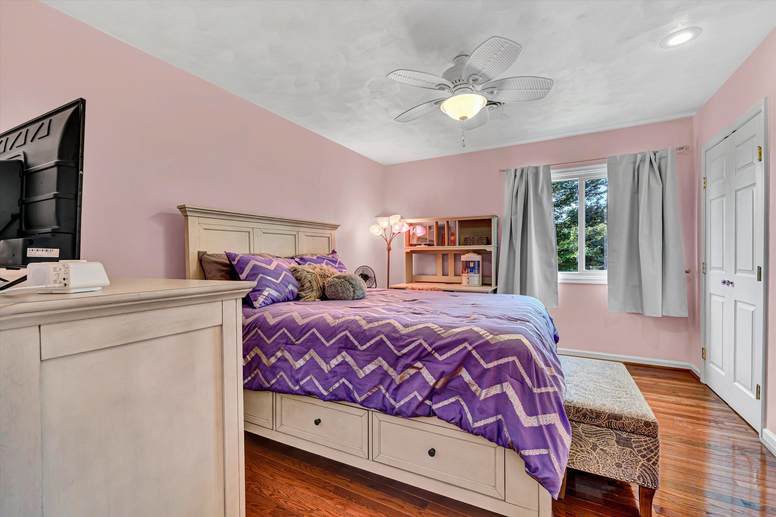 Roanoke, Virginia 24018, United States, 4 Bedrooms Bedrooms, ,3 BathroomsBathrooms,Residential,Active,146871