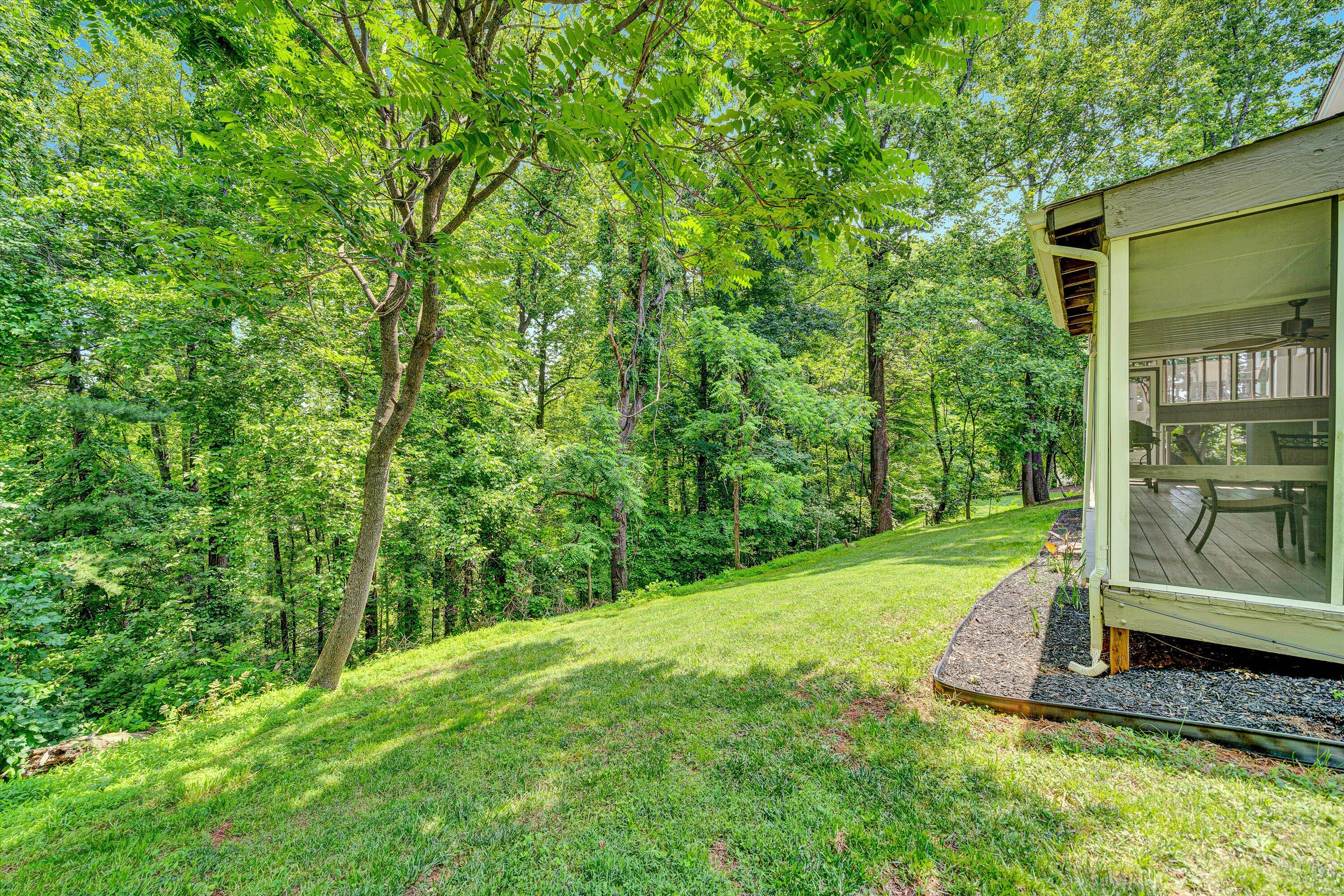 Roanoke, Virginia 24018, United States, 4 Bedrooms Bedrooms, ,3 BathroomsBathrooms,Residential,Active,146871