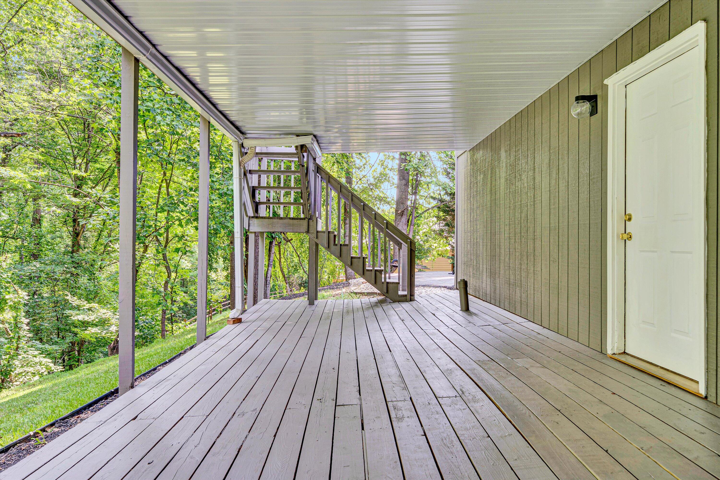 Roanoke, Virginia 24018, United States, 4 Bedrooms Bedrooms, ,3 BathroomsBathrooms,Residential,Active,146871