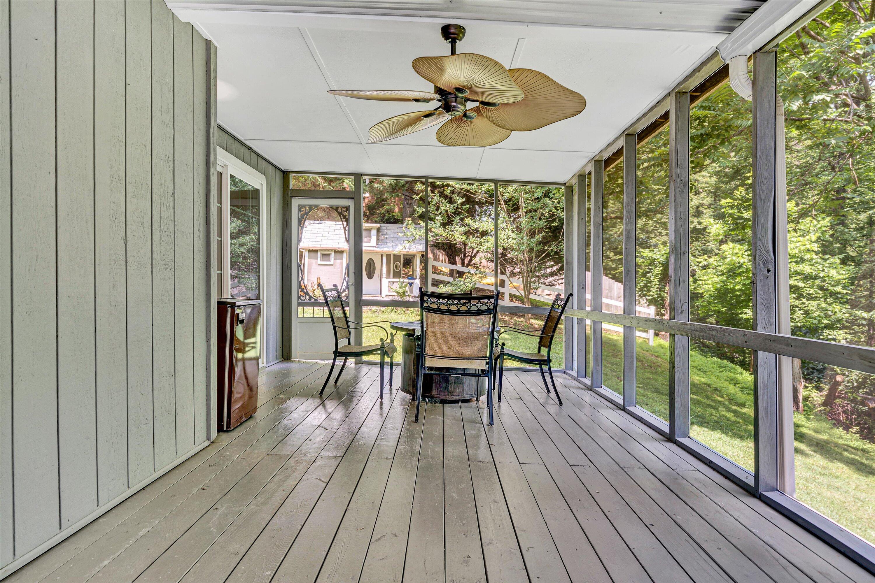 Roanoke, Virginia 24018, United States, 4 Bedrooms Bedrooms, ,3 BathroomsBathrooms,Residential,Active,146871