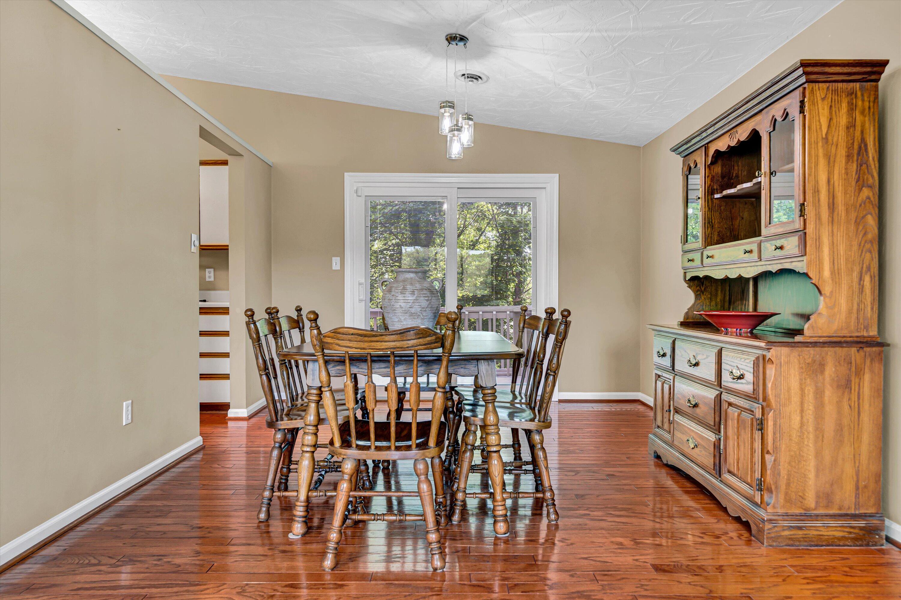 Roanoke, Virginia 24018, United States, 4 Bedrooms Bedrooms, ,3 BathroomsBathrooms,Residential,Active,146871