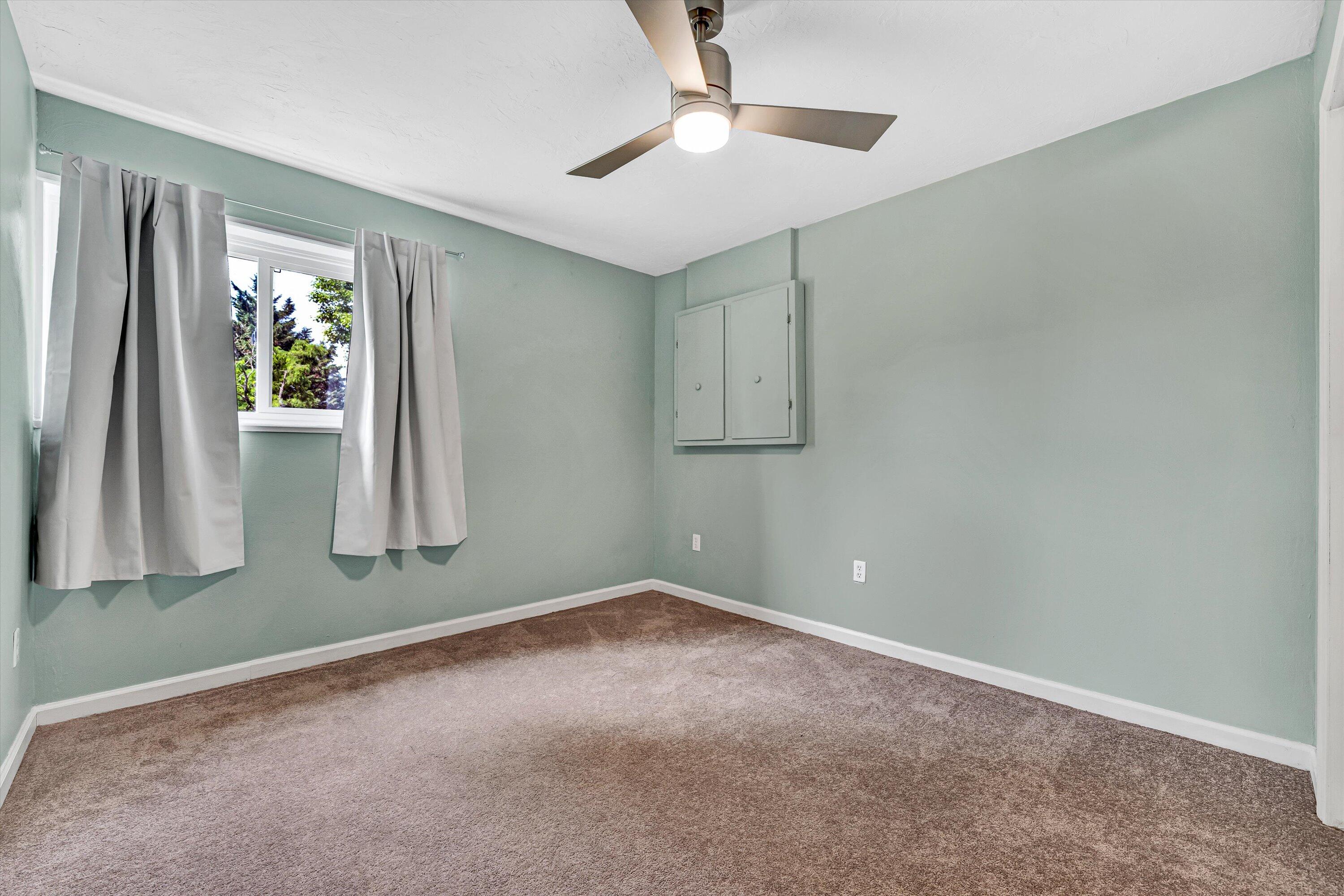 Roanoke, Virginia 24018, United States, 4 Bedrooms Bedrooms, ,3 BathroomsBathrooms,Residential,Active,146871