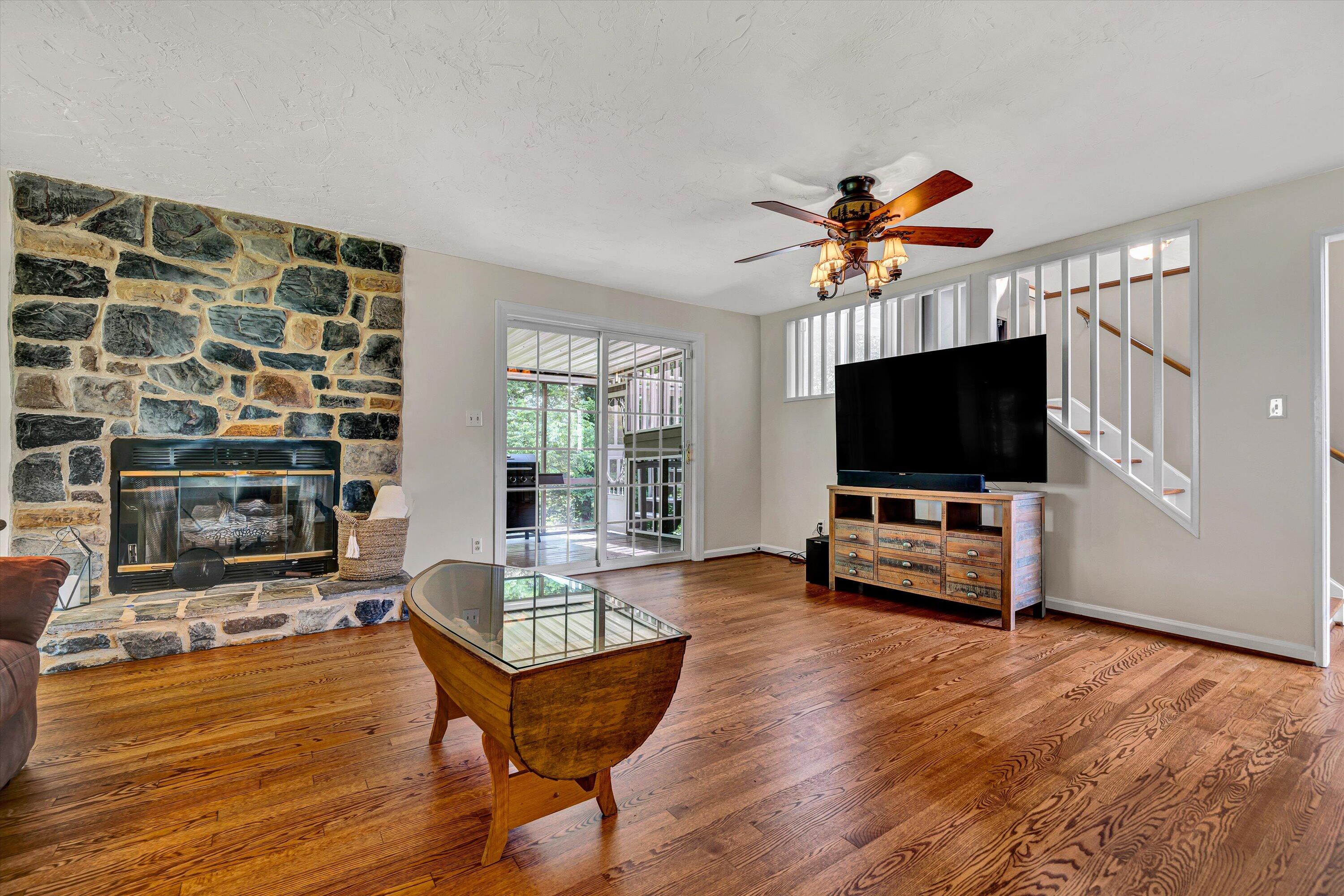 Roanoke, Virginia 24018, United States, 4 Bedrooms Bedrooms, ,3 BathroomsBathrooms,Residential,Active,146871