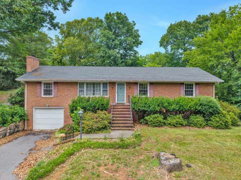 Homes For Sale - 4511 Westdale Rd<br/> Roanoke, VA 24017