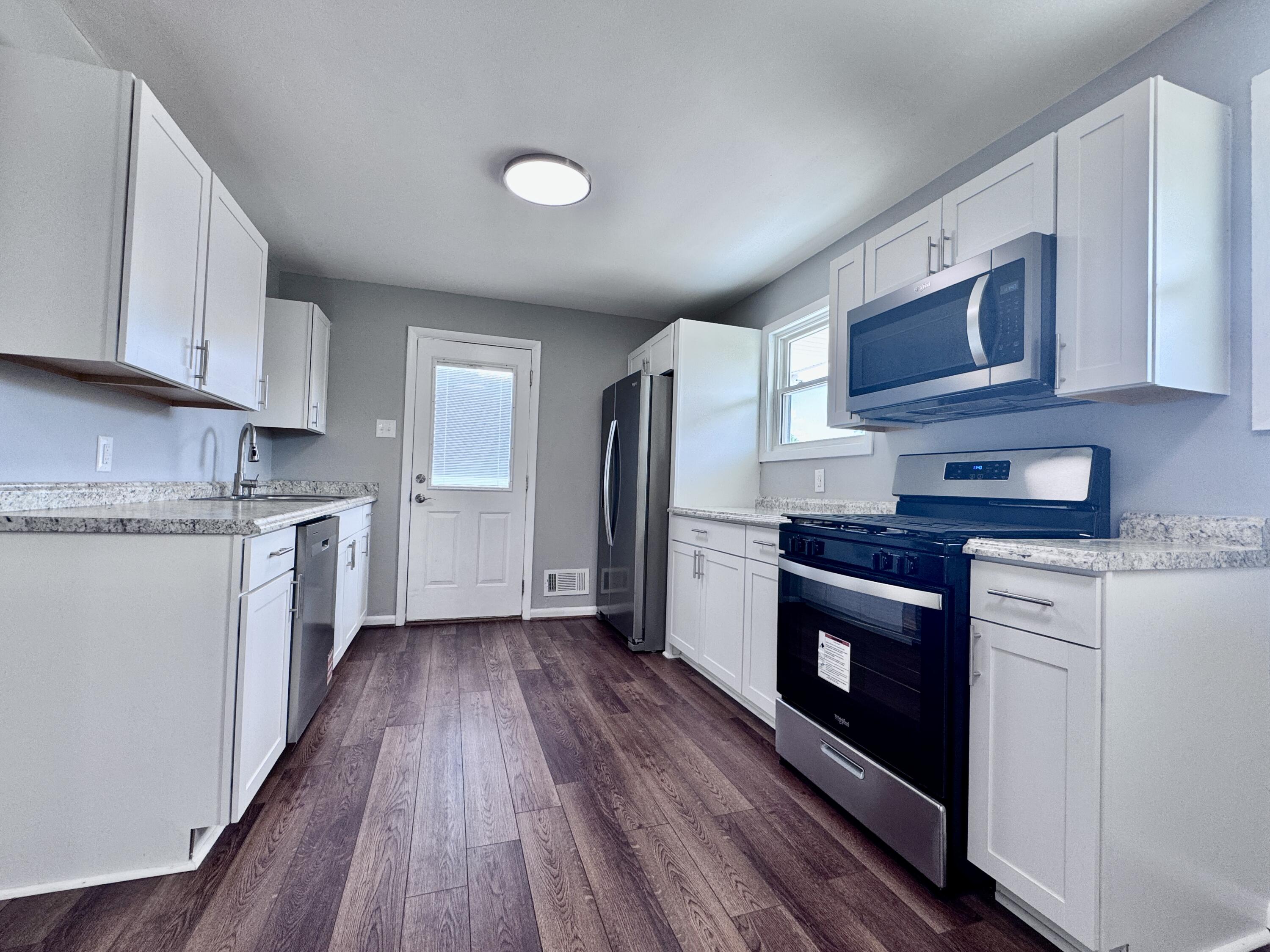 418 Victor Ave, Roanoke, Ohio image 3