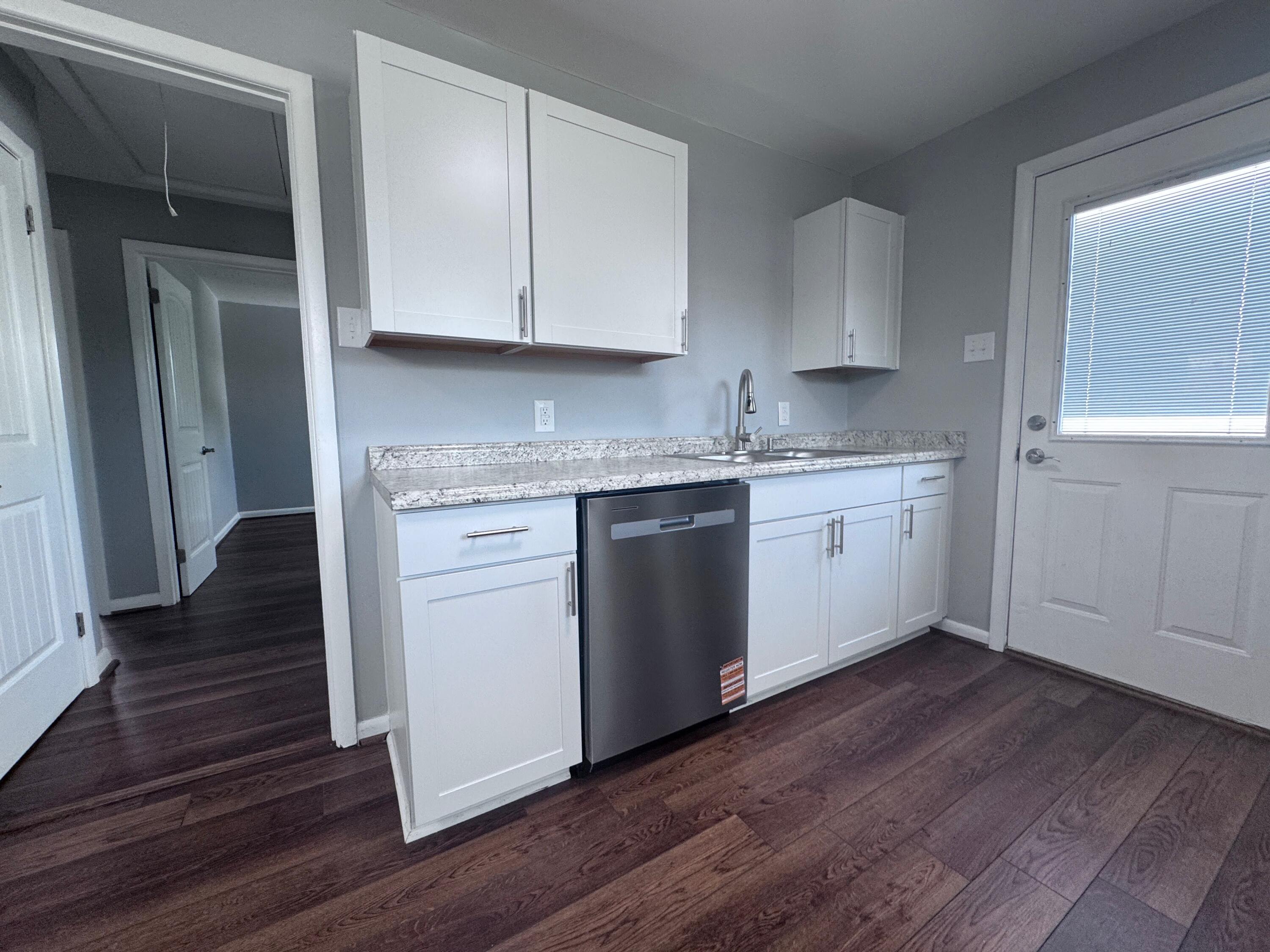 418 Victor Ave, Roanoke, Ohio image 4