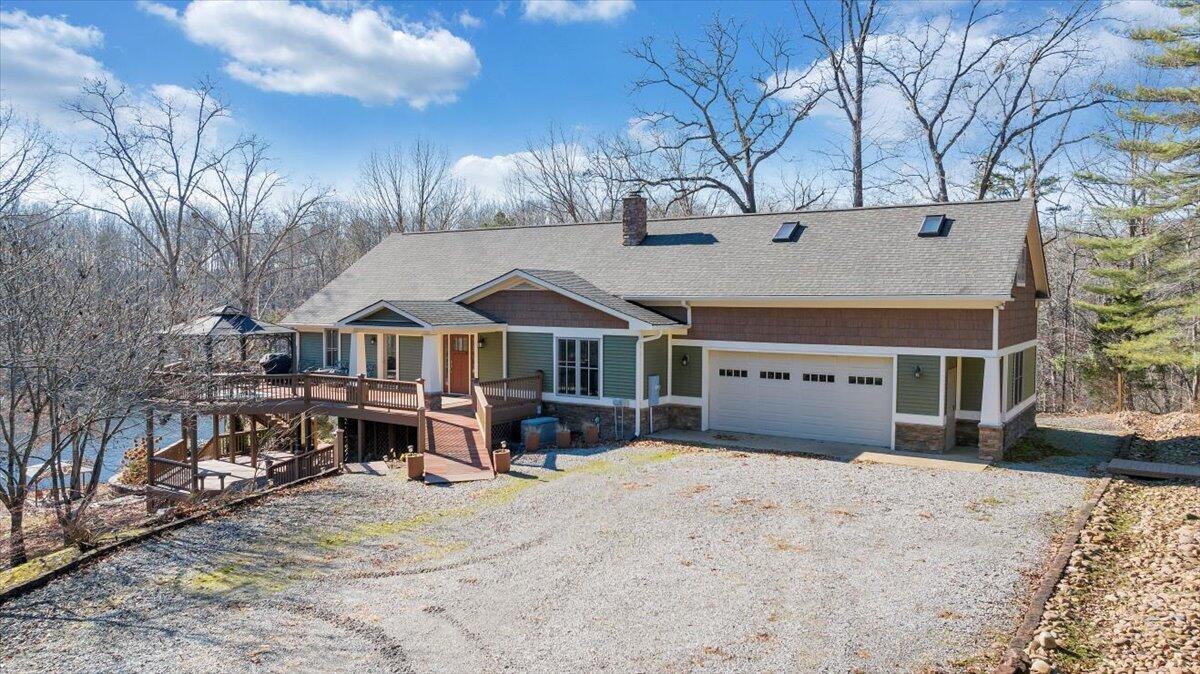 Farmville, Virginia 23901, United States, 3 Bedrooms Bedrooms, ,3 BathroomsBathrooms,Residential,Active,256813