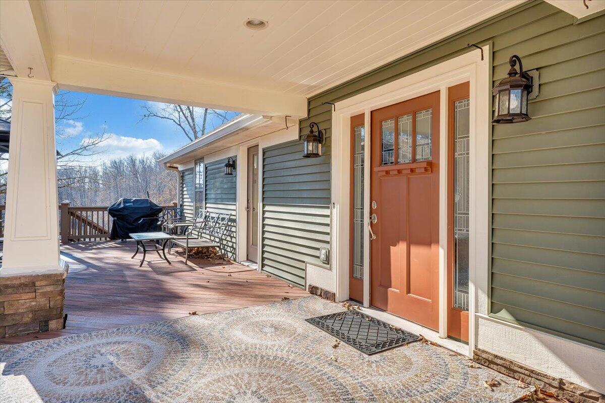 Farmville, Virginia 23901, United States, 3 Bedrooms Bedrooms, ,3 BathroomsBathrooms,Residential,Active,256813