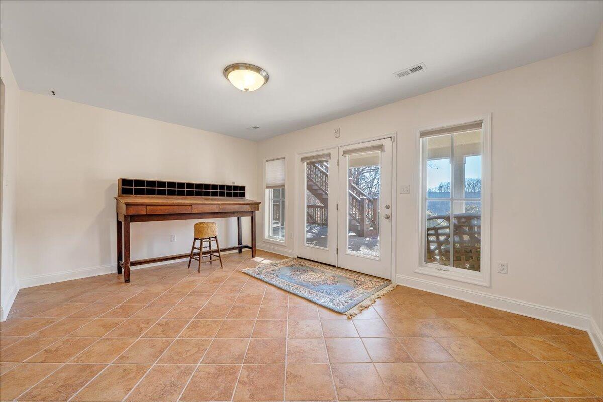 Farmville, Virginia 23901, United States, 3 Bedrooms Bedrooms, ,3 BathroomsBathrooms,Residential,Active,256813