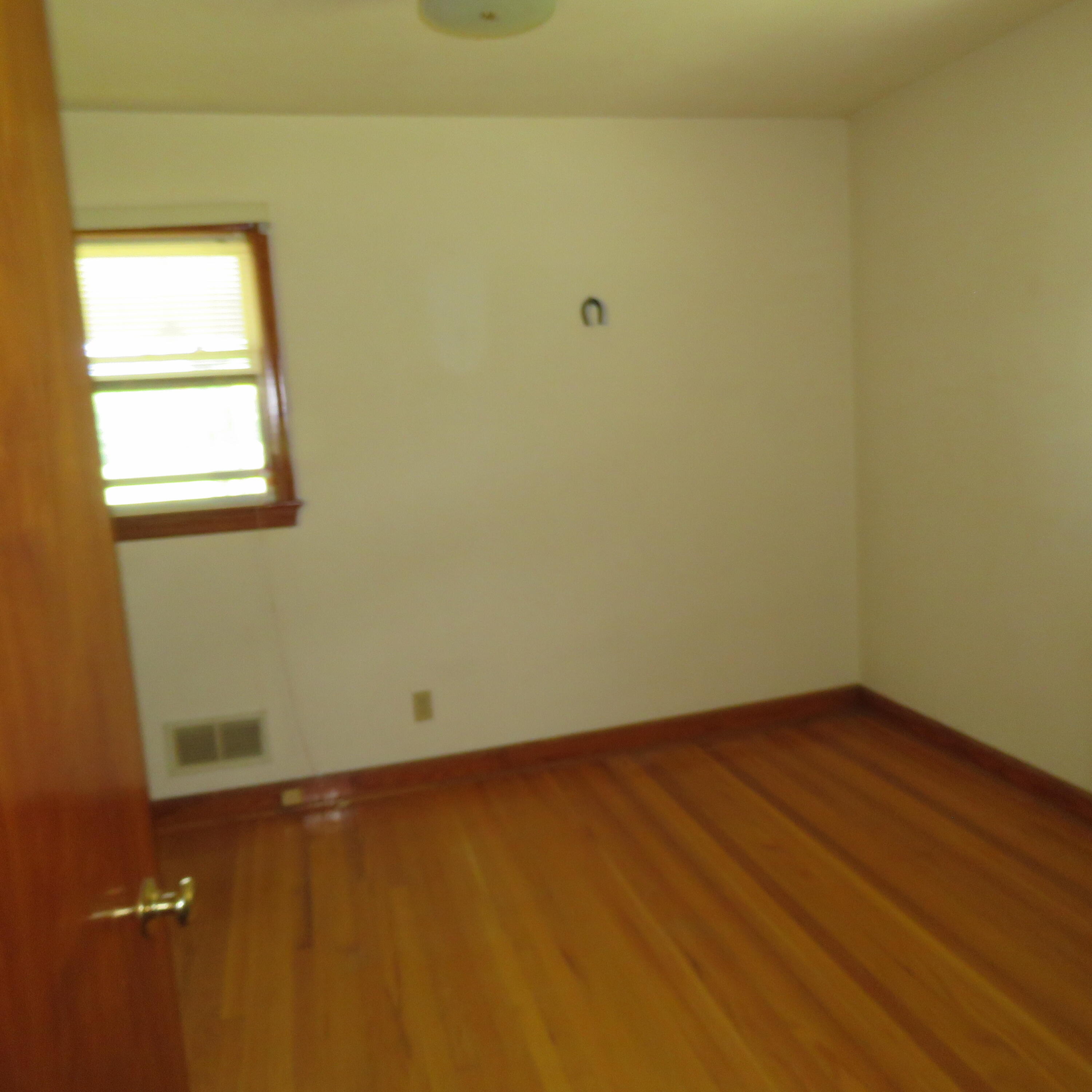 383 Main St, New Castle, Virginia image 25