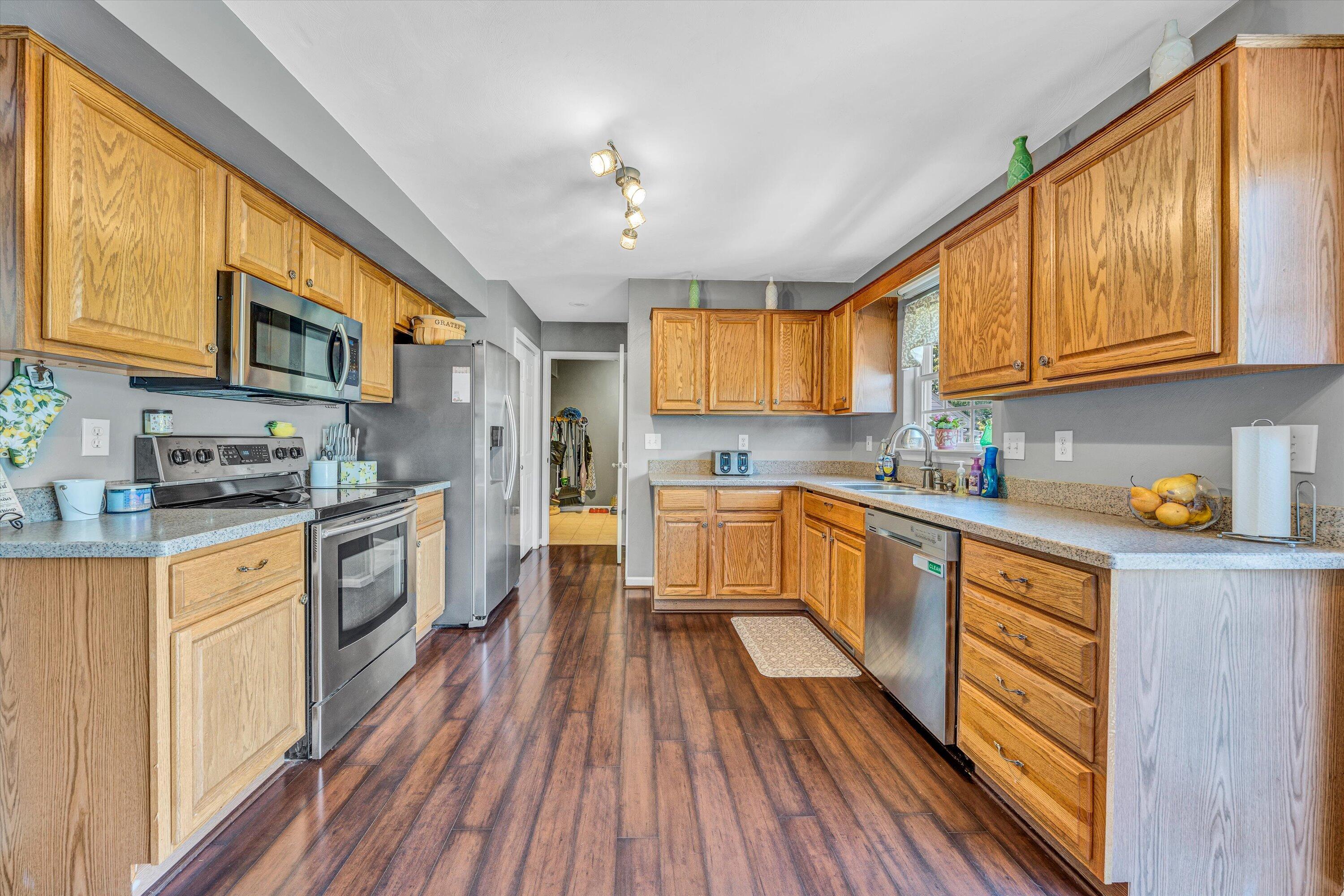 6131 Carolina Trl, Roanoke, Virginia image 8