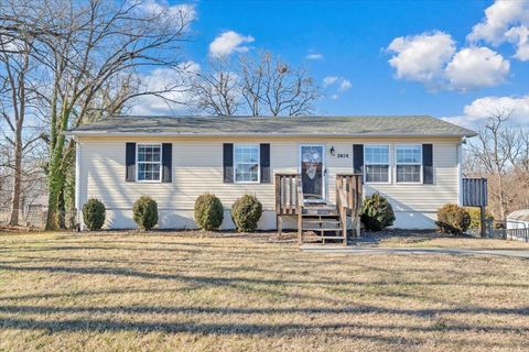 Homes For Sale - 2624 Radford Rd<br/> Roanoke, VA 24012