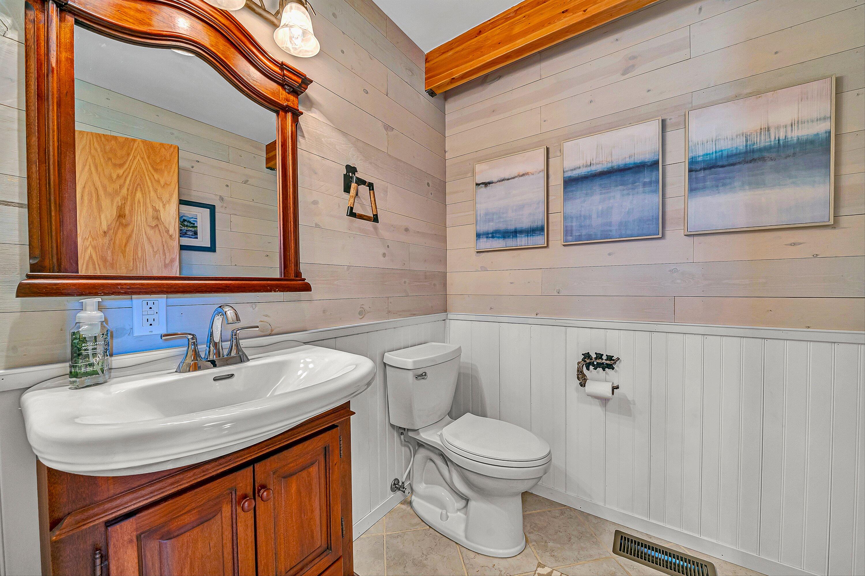 Moneta, Virginia, 24121, United States, 3 Bedrooms Bedrooms, ,4 BathroomsBathrooms,Residential,Active,2026793