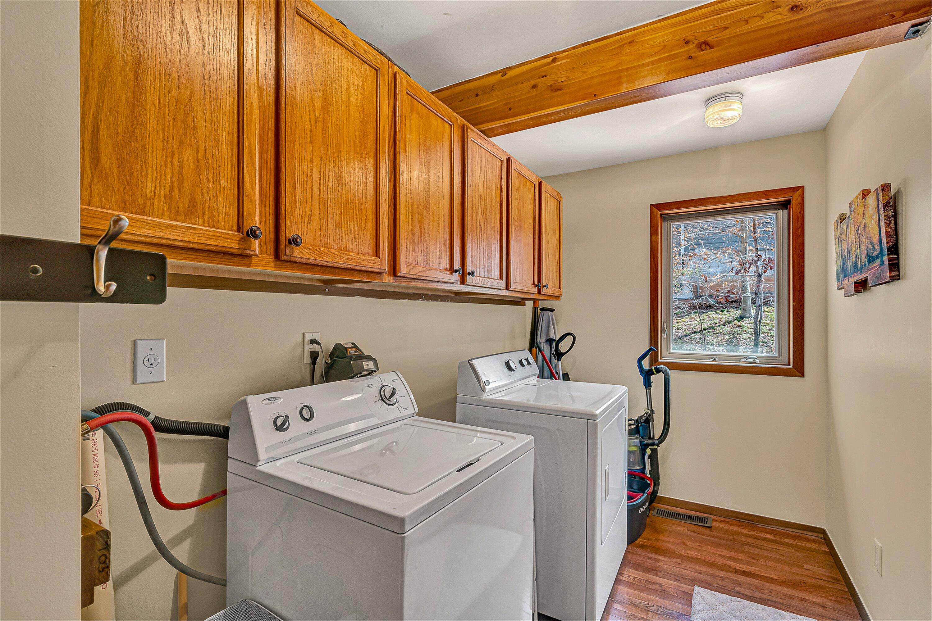 Moneta, Virginia, 24121, United States, 3 Bedrooms Bedrooms, ,4 BathroomsBathrooms,Residential,Active,2026793