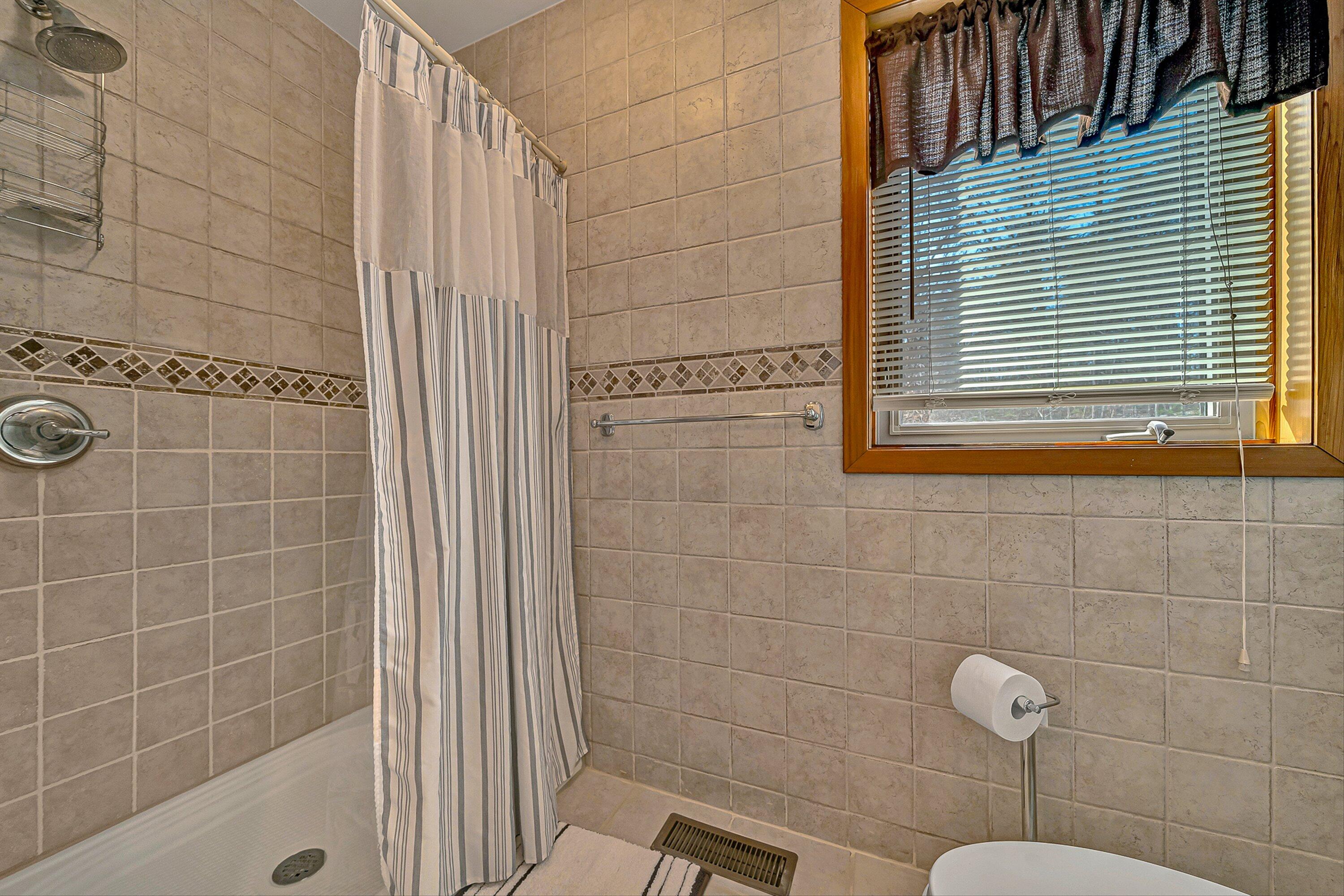 Moneta, Virginia, 24121, United States, 3 Bedrooms Bedrooms, ,4 BathroomsBathrooms,Residential,Active,2026793
