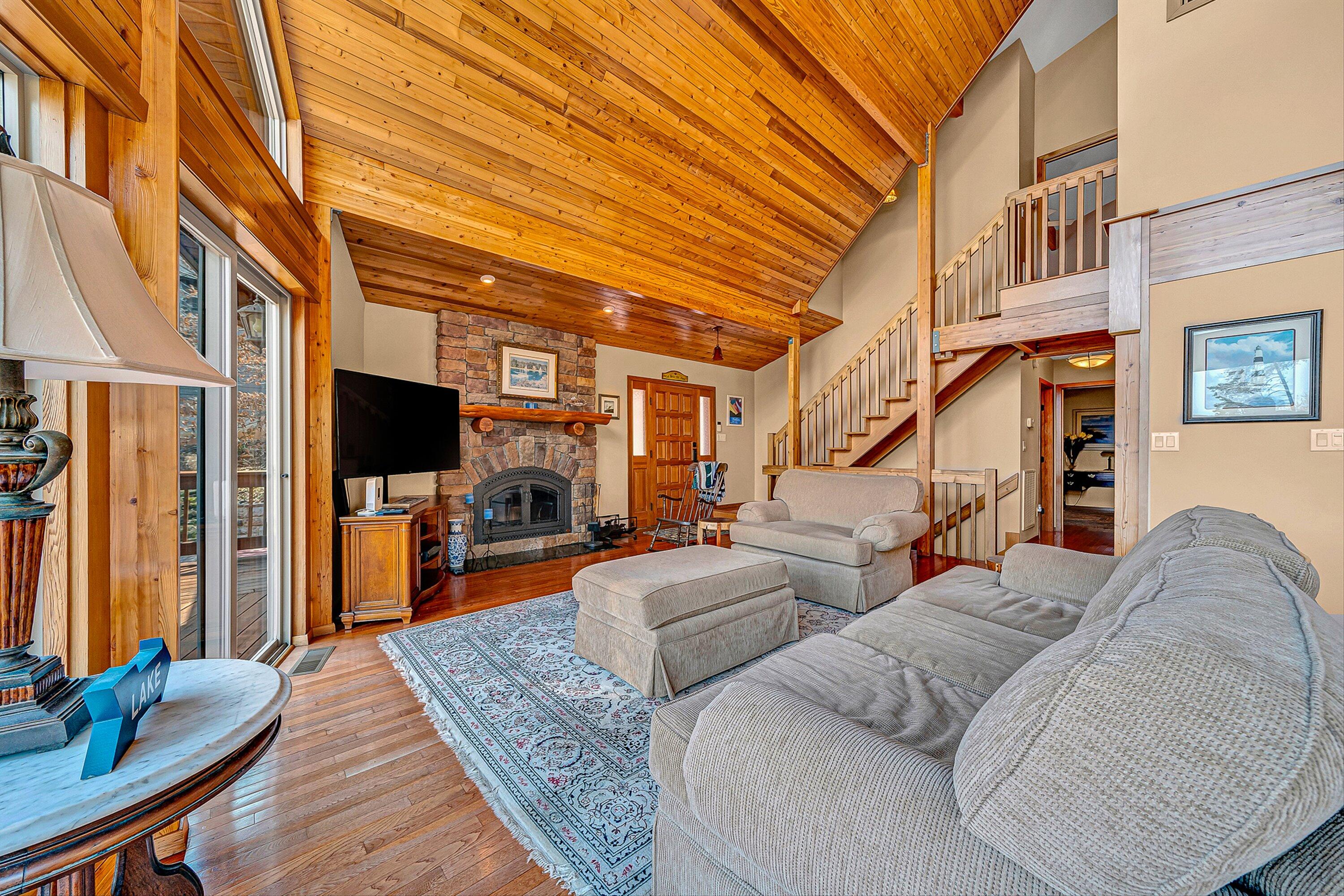 Moneta, Virginia, 24121, United States, 3 Bedrooms Bedrooms, ,4 BathroomsBathrooms,Residential,Active,2026793