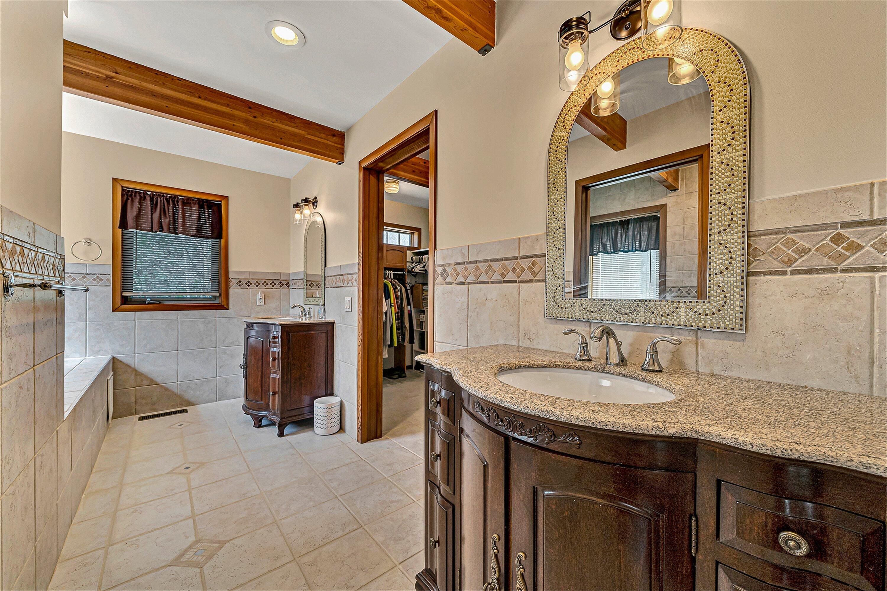 Moneta, Virginia, 24121, United States, 3 Bedrooms Bedrooms, ,4 BathroomsBathrooms,Residential,Active,2026793