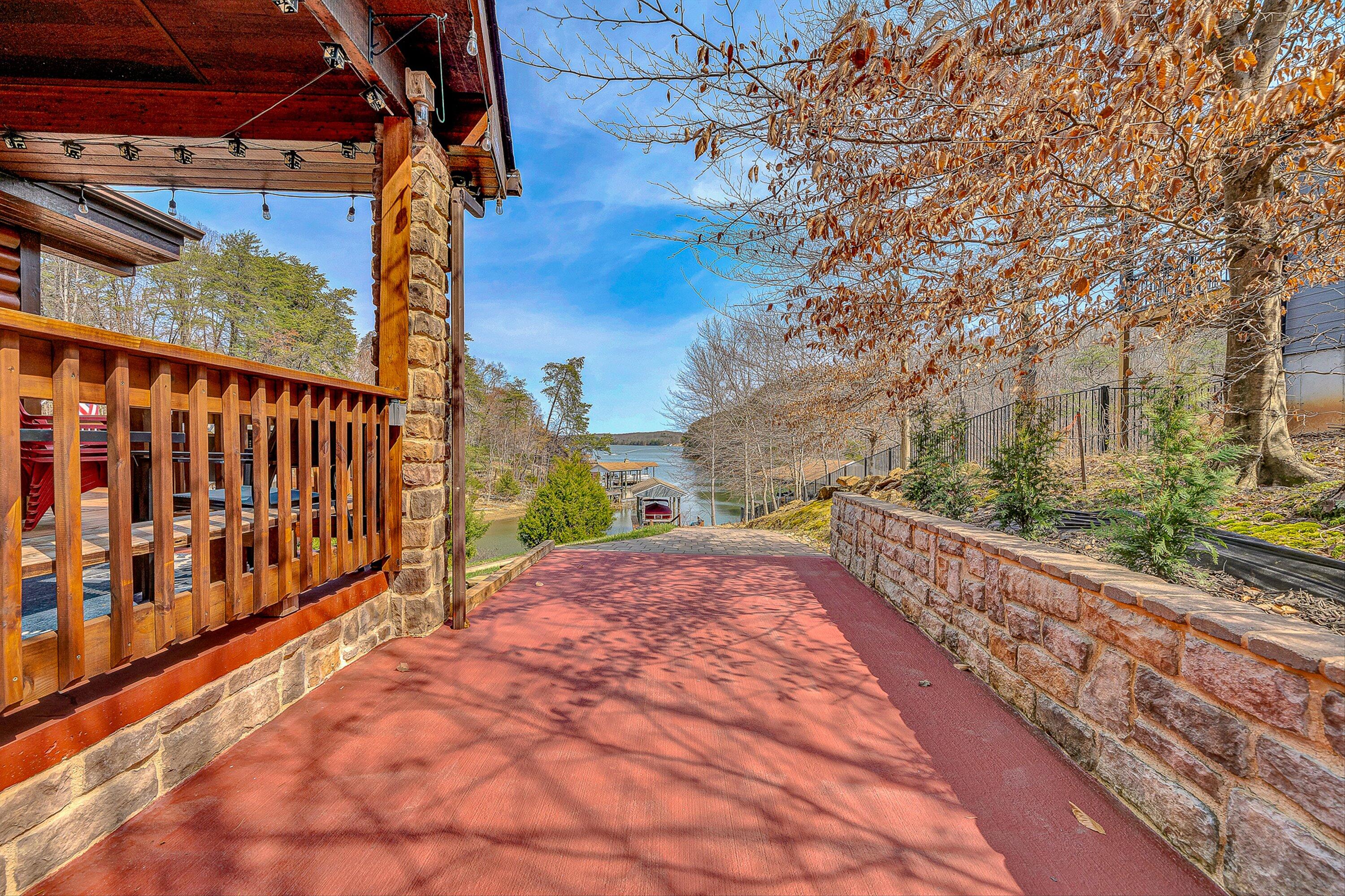 Moneta, Virginia, 24121, United States, 3 Bedrooms Bedrooms, ,4 BathroomsBathrooms,Residential,Active,2026793