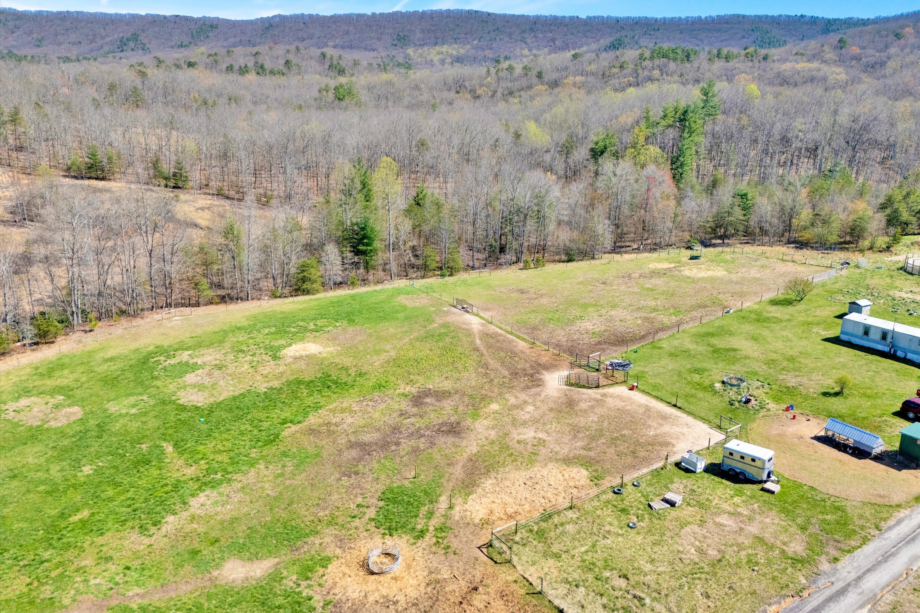 657 Meadows Ln, New Castle, Virginia image 16