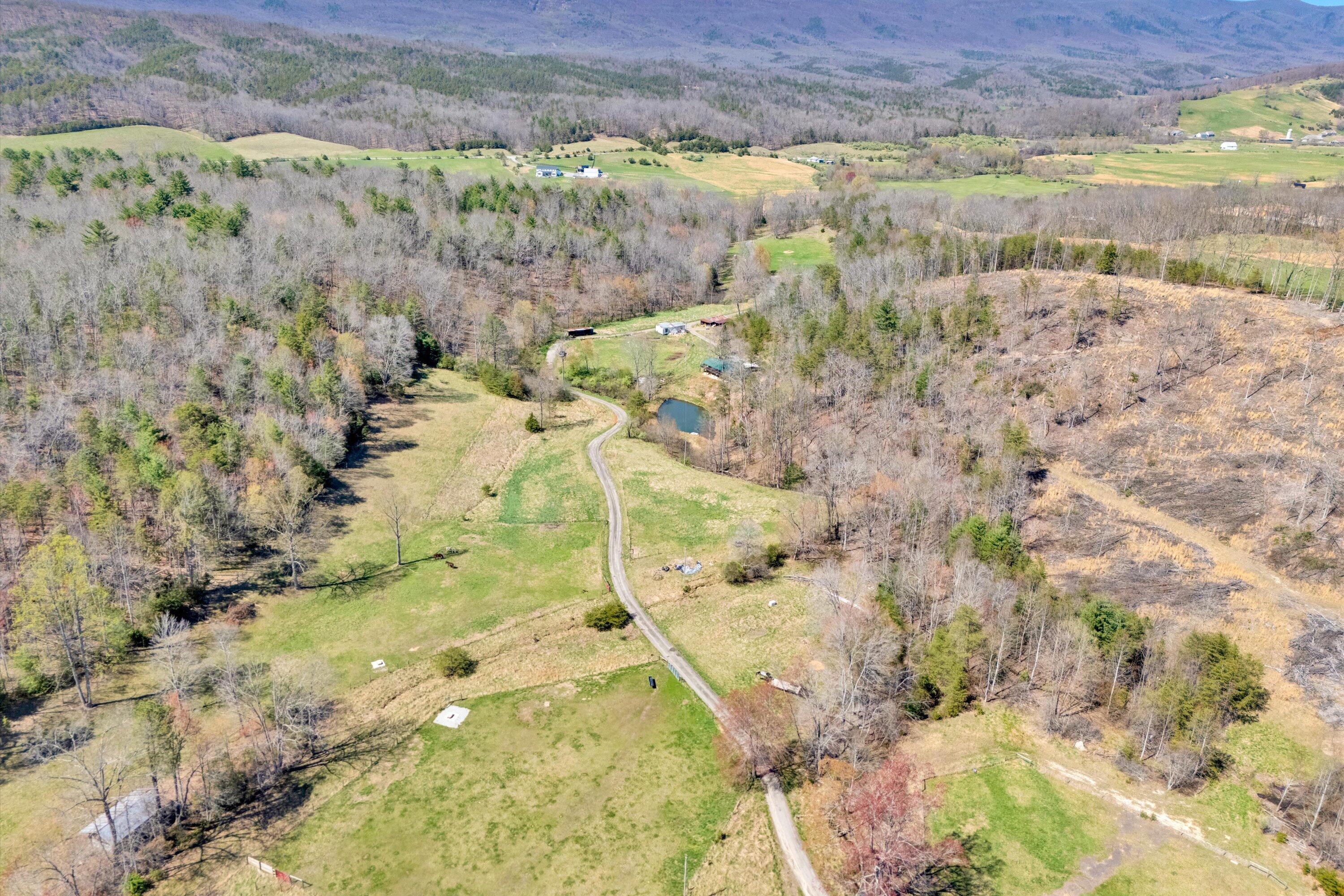 657 Meadows Ln, New Castle, Virginia image 10