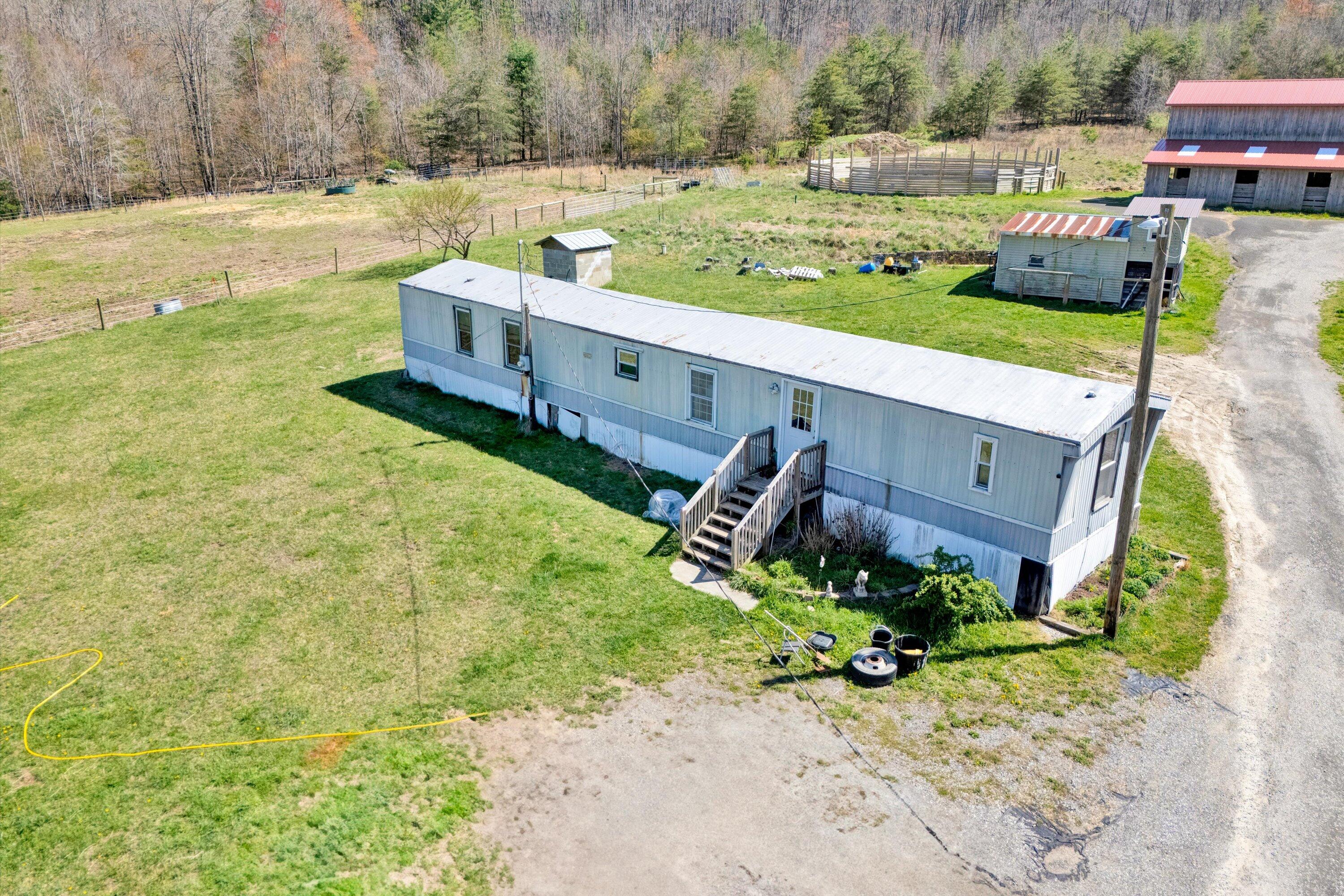 657 Meadows Ln, New Castle, Virginia image 7
