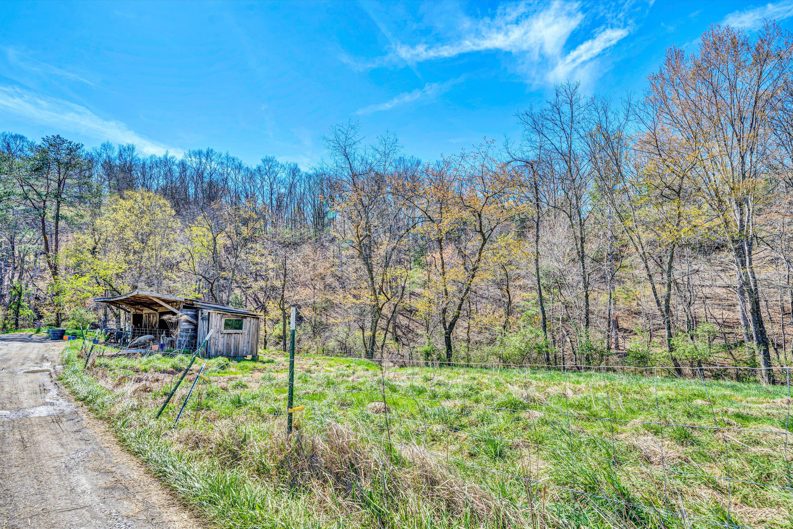 657 Meadows Ln, New Castle, Virginia image 24