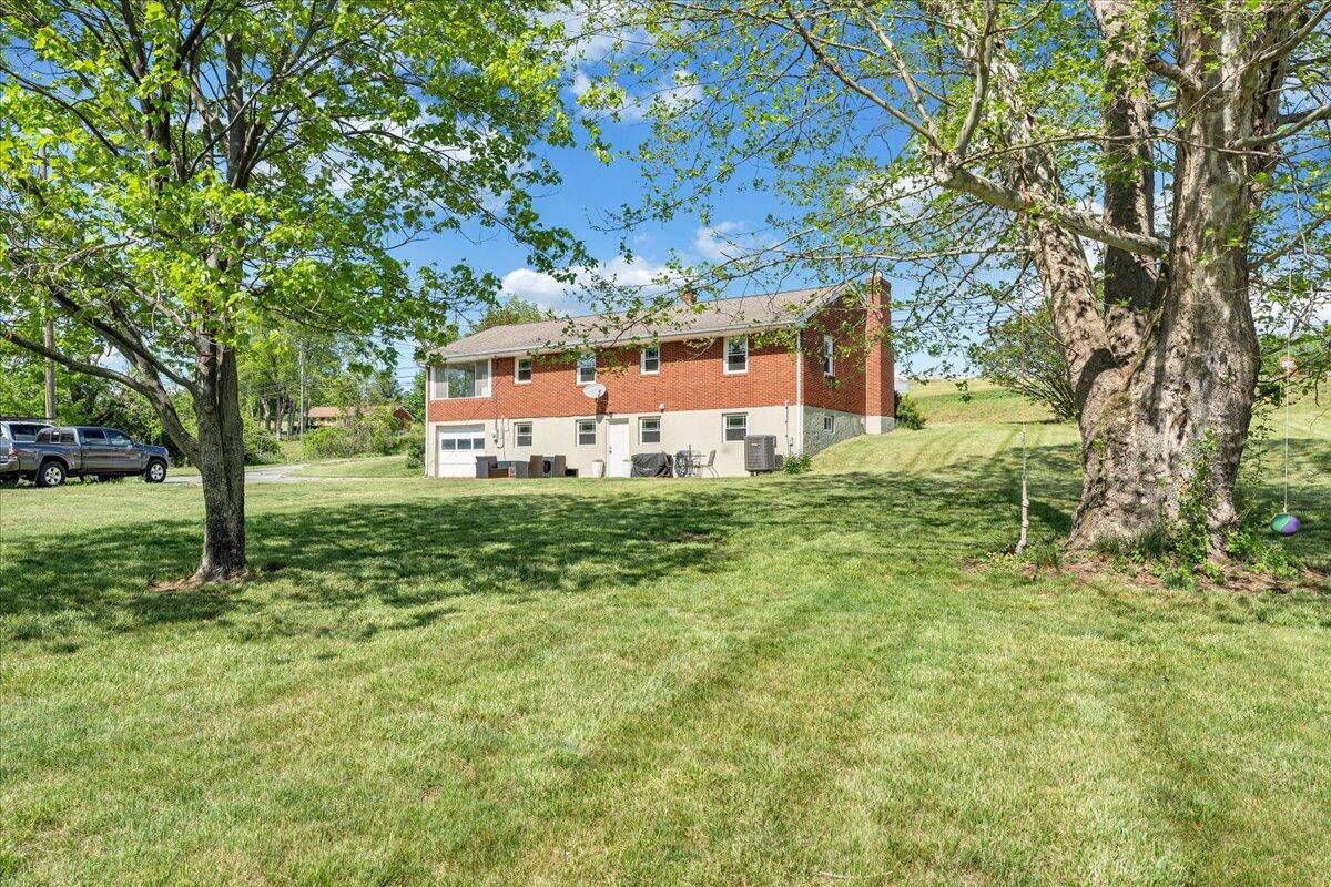 3223 Webster Rd, Blue Ridge, Virginia image 35