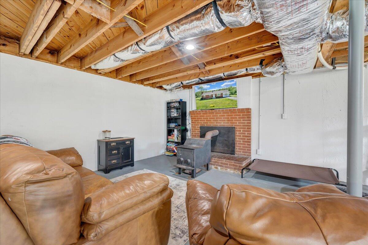3223 Webster Rd, Blue Ridge, Virginia image 22
